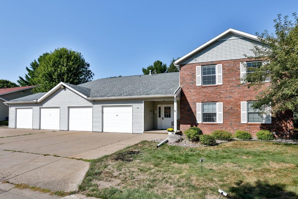 2800 THIELMAN STREET, Merrill, Wisconsin 54452, 2 Bedrooms Bedrooms, ,2 BathroomsBathrooms,Residential,For Sale,2800 THIELMAN STREET,22604238