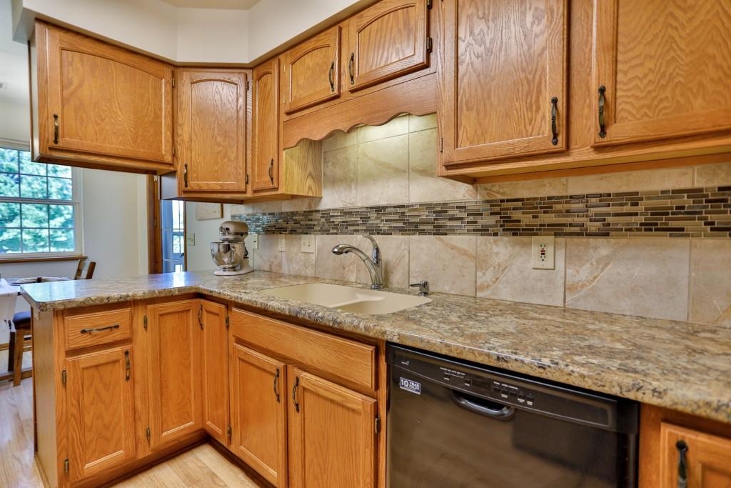 2800 THIELMAN STREET, Merrill, Wisconsin 54452, 2 Bedrooms Bedrooms, ,2 BathroomsBathrooms,Residential,For Sale,2800 THIELMAN STREET,22604238