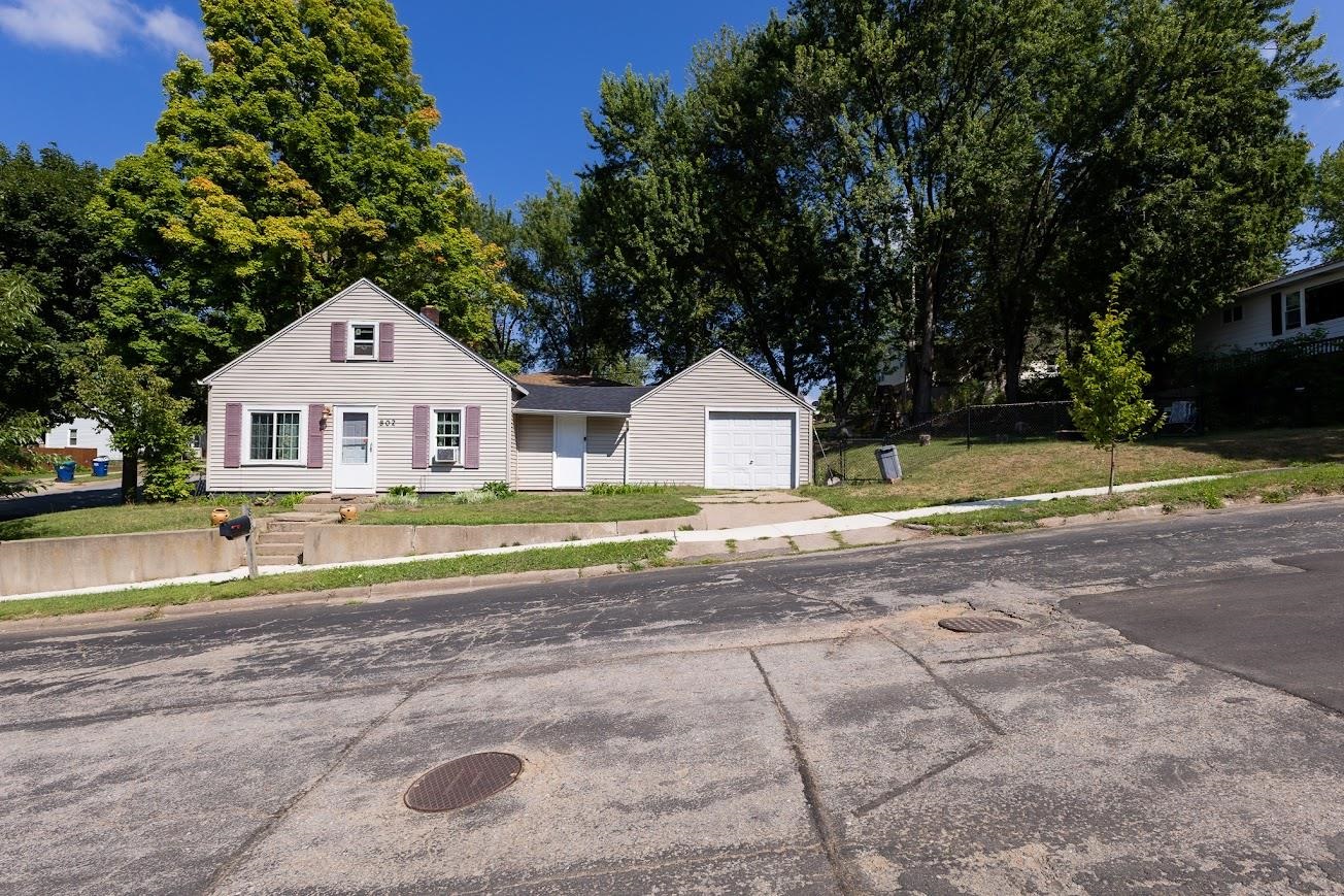 802 AUGUSTA AVENUE, Wausau, Wisconsin 54403, 3 Bedrooms Bedrooms, ,1 BathroomBathrooms,Residential,For Sale,802 AUGUSTA AVENUE,22604241