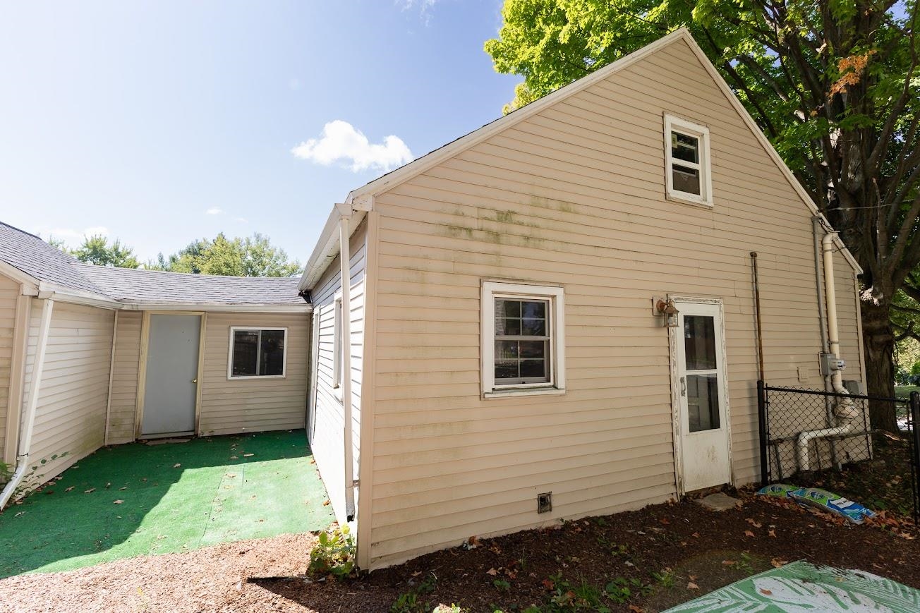 802 AUGUSTA AVENUE, Wausau, Wisconsin 54403, 3 Bedrooms Bedrooms, ,1 BathroomBathrooms,Residential,For Sale,802 AUGUSTA AVENUE,22604241