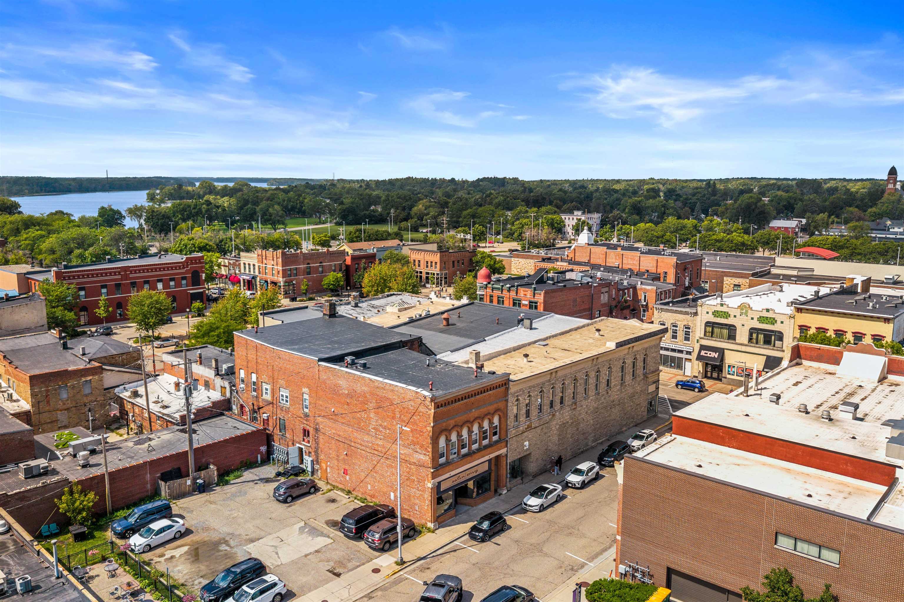 927 - 929 - 933 MAIN STREET, Stevens Point, Wisconsin 54481, 3 Bedrooms Bedrooms, 6 Rooms Rooms,1 BathroomBathrooms,Multi-family,For Sale,927 - 929 - 933 MAIN STREET,22604243