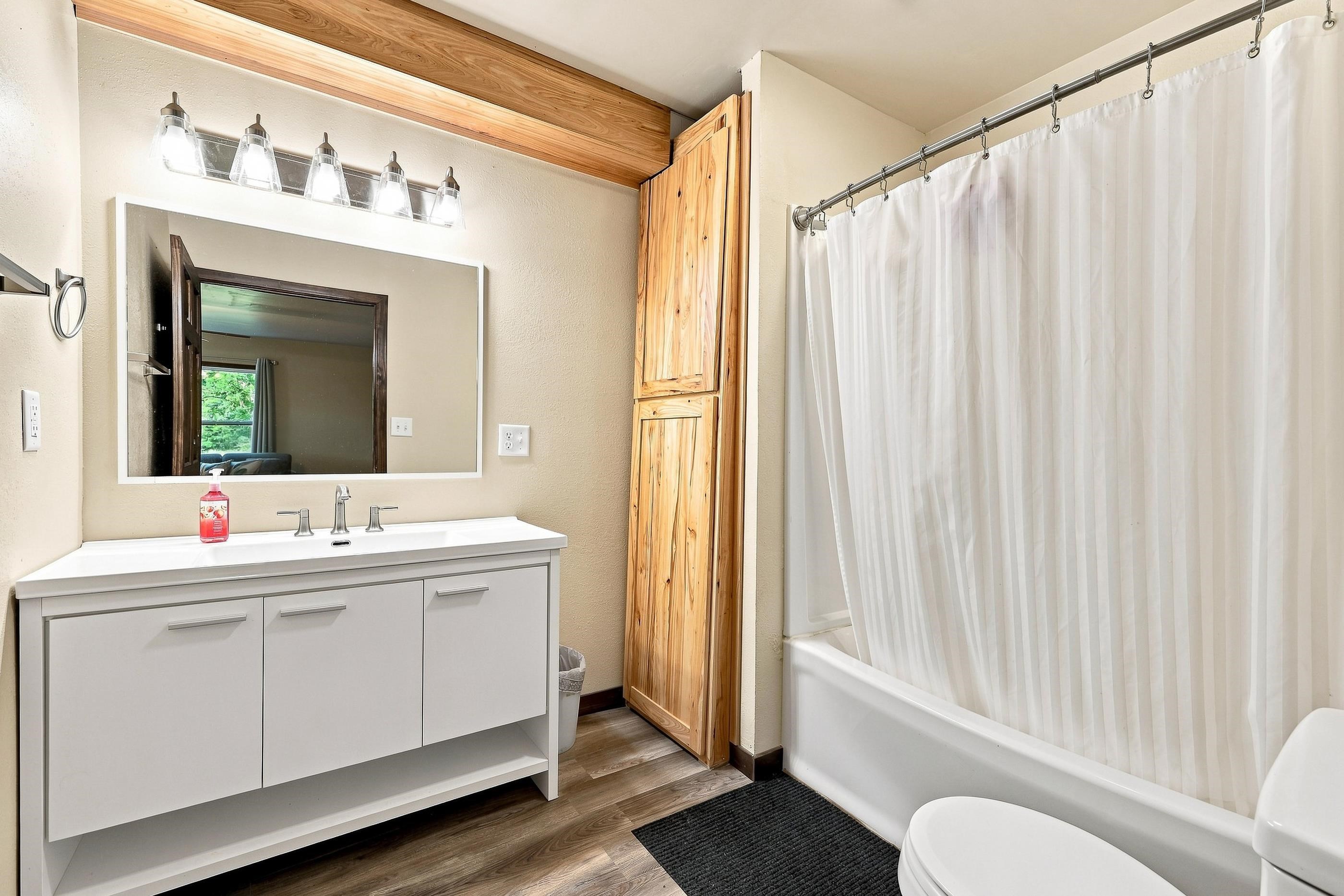 9787 COUNTY ROAD KK, Amherst, Wisconsin 54406, 3 Bedrooms Bedrooms, ,1 BathroomBathrooms,Residential,For Sale,9787 COUNTY ROAD KK,22604245