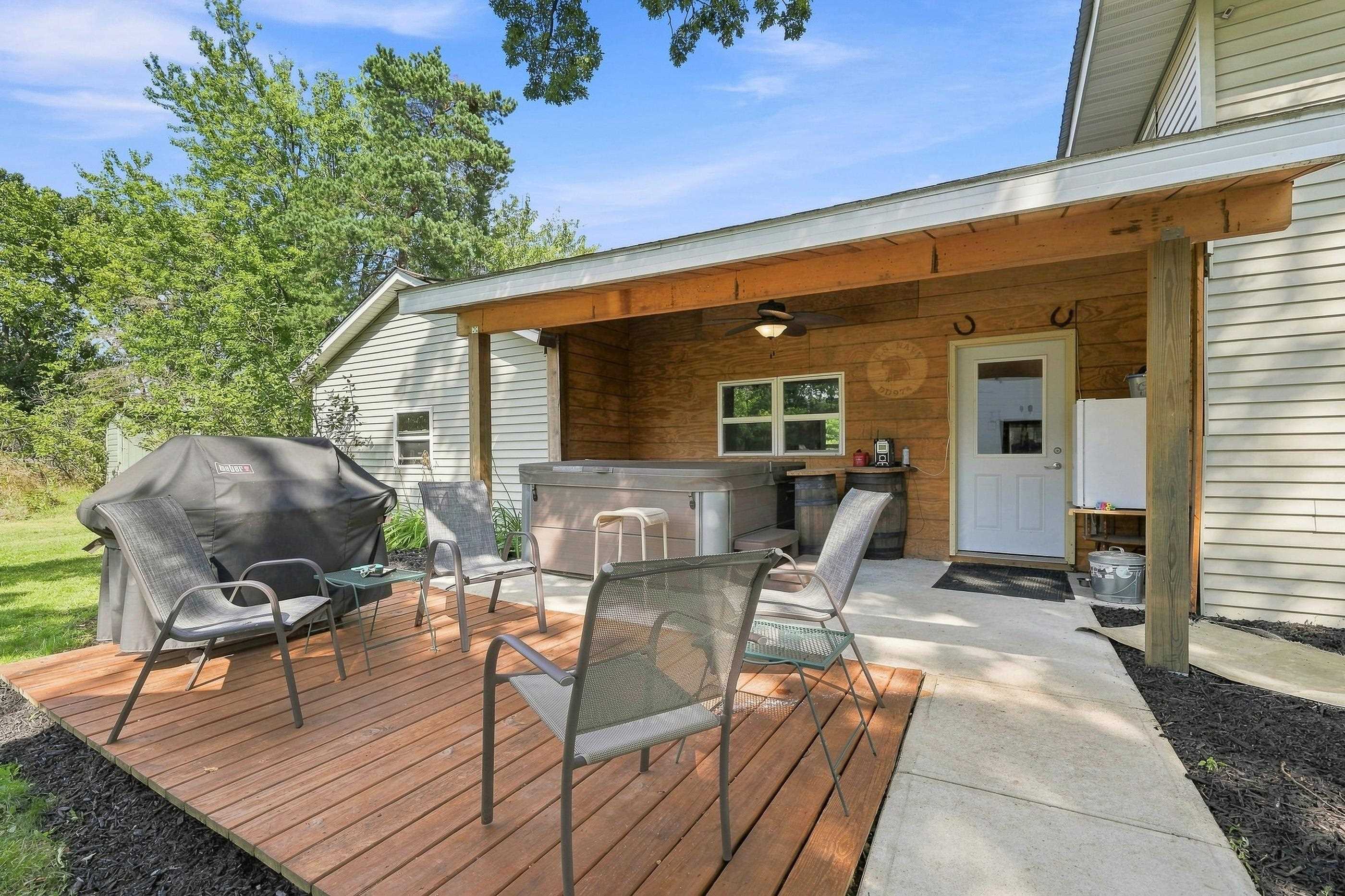 9787 COUNTY ROAD KK, Amherst, Wisconsin 54406, 3 Bedrooms Bedrooms, ,1 BathroomBathrooms,Residential,For Sale,9787 COUNTY ROAD KK,22604245