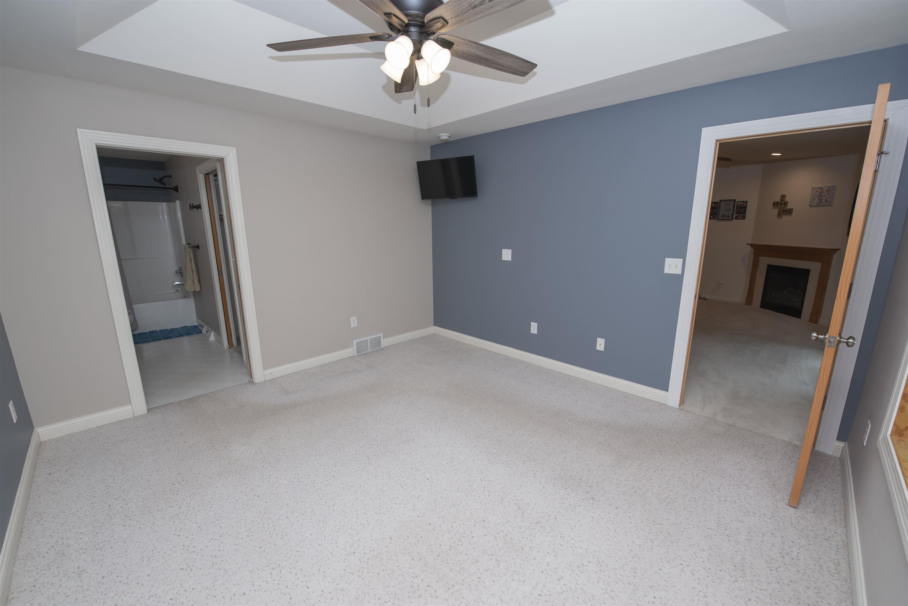 420 RED TAIL DRIVE, Amherst, Wisconsin 54406, 5 Bedrooms Bedrooms, ,3 BathroomsBathrooms,Residential,For Sale,420 RED TAIL DRIVE,22604247