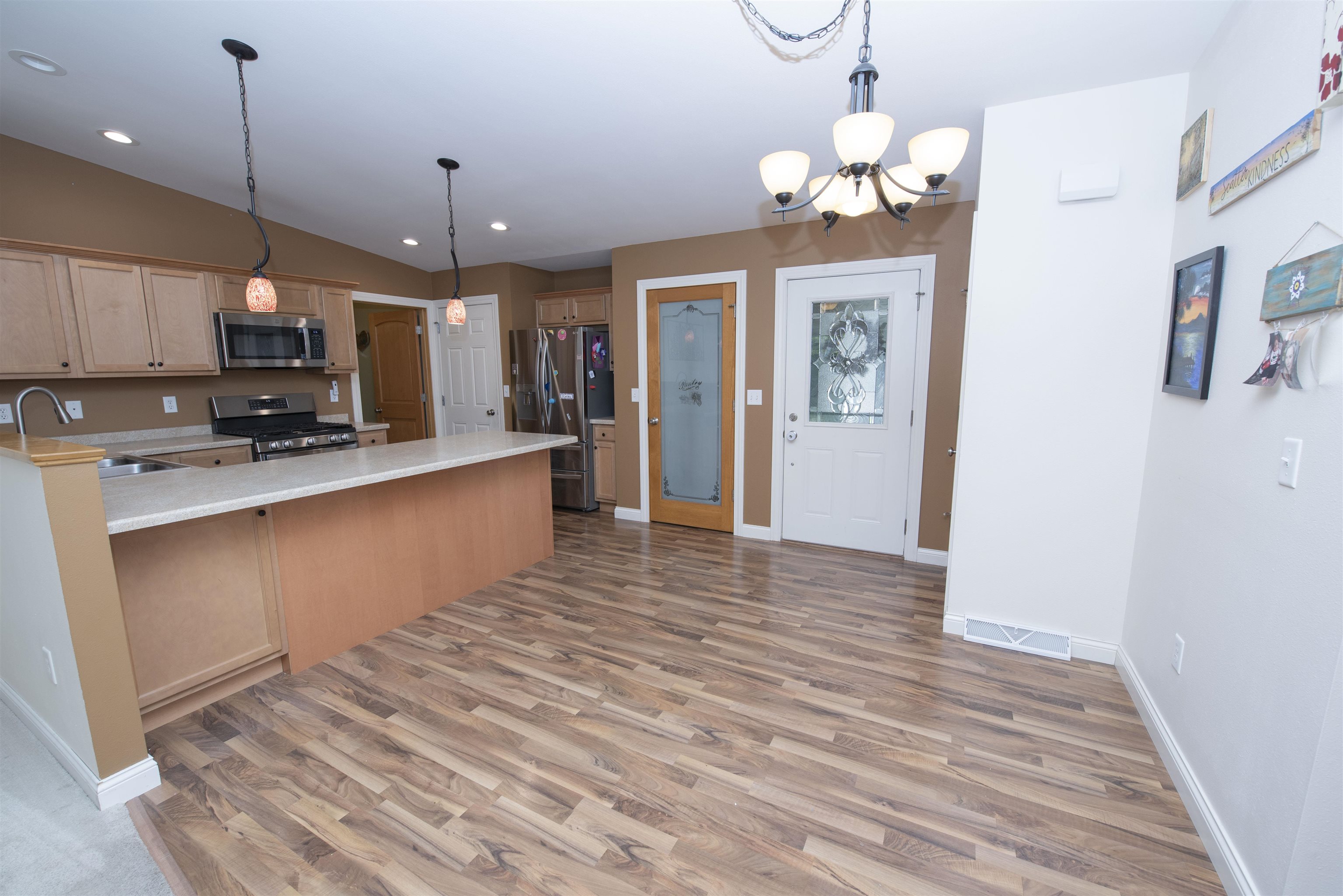 420 RED TAIL DRIVE, Amherst, Wisconsin 54406, 5 Bedrooms Bedrooms, ,3 BathroomsBathrooms,Residential,For Sale,420 RED TAIL DRIVE,22604247