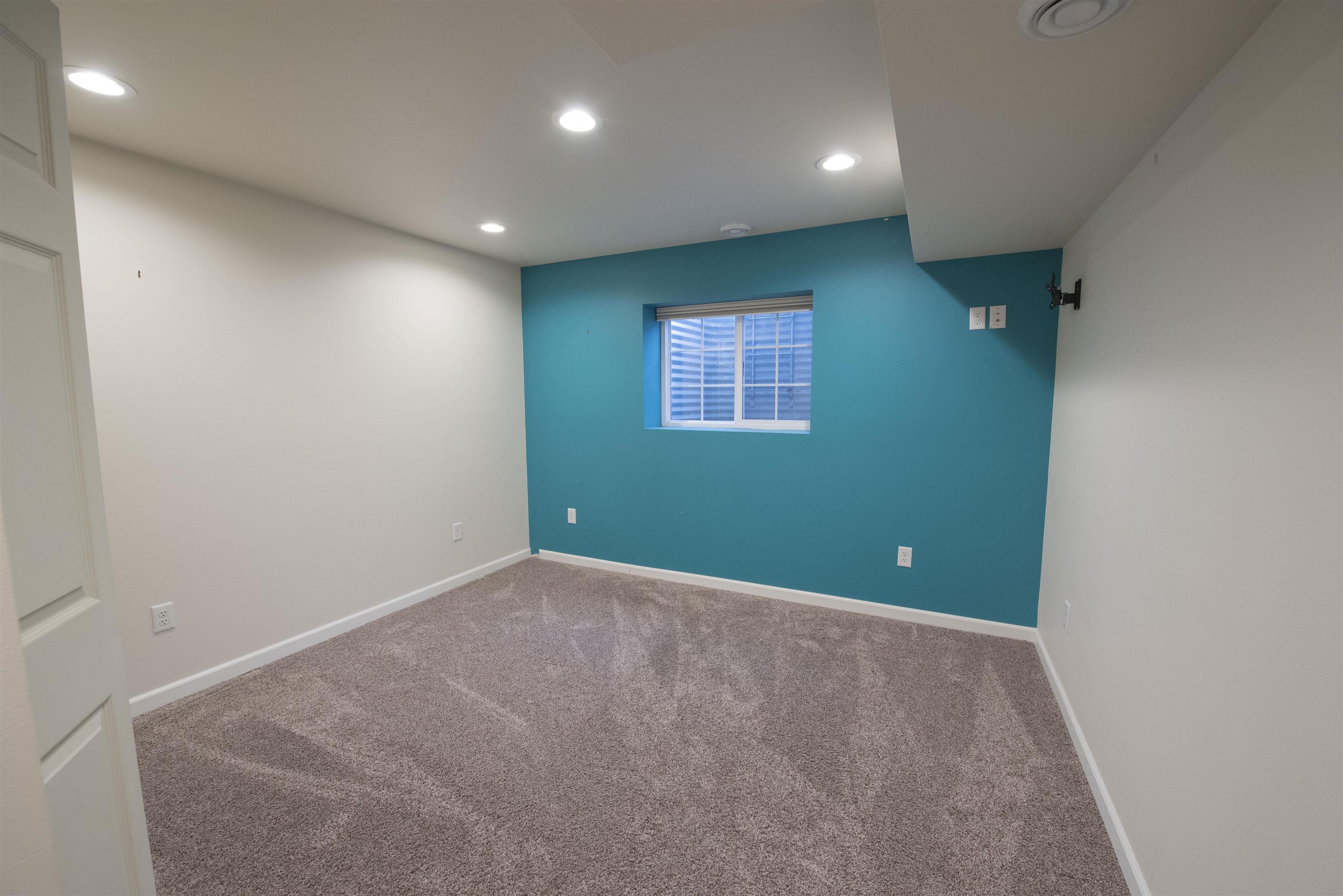 420 RED TAIL DRIVE, Amherst, Wisconsin 54406, 5 Bedrooms Bedrooms, ,3 BathroomsBathrooms,Residential,For Sale,420 RED TAIL DRIVE,22604247