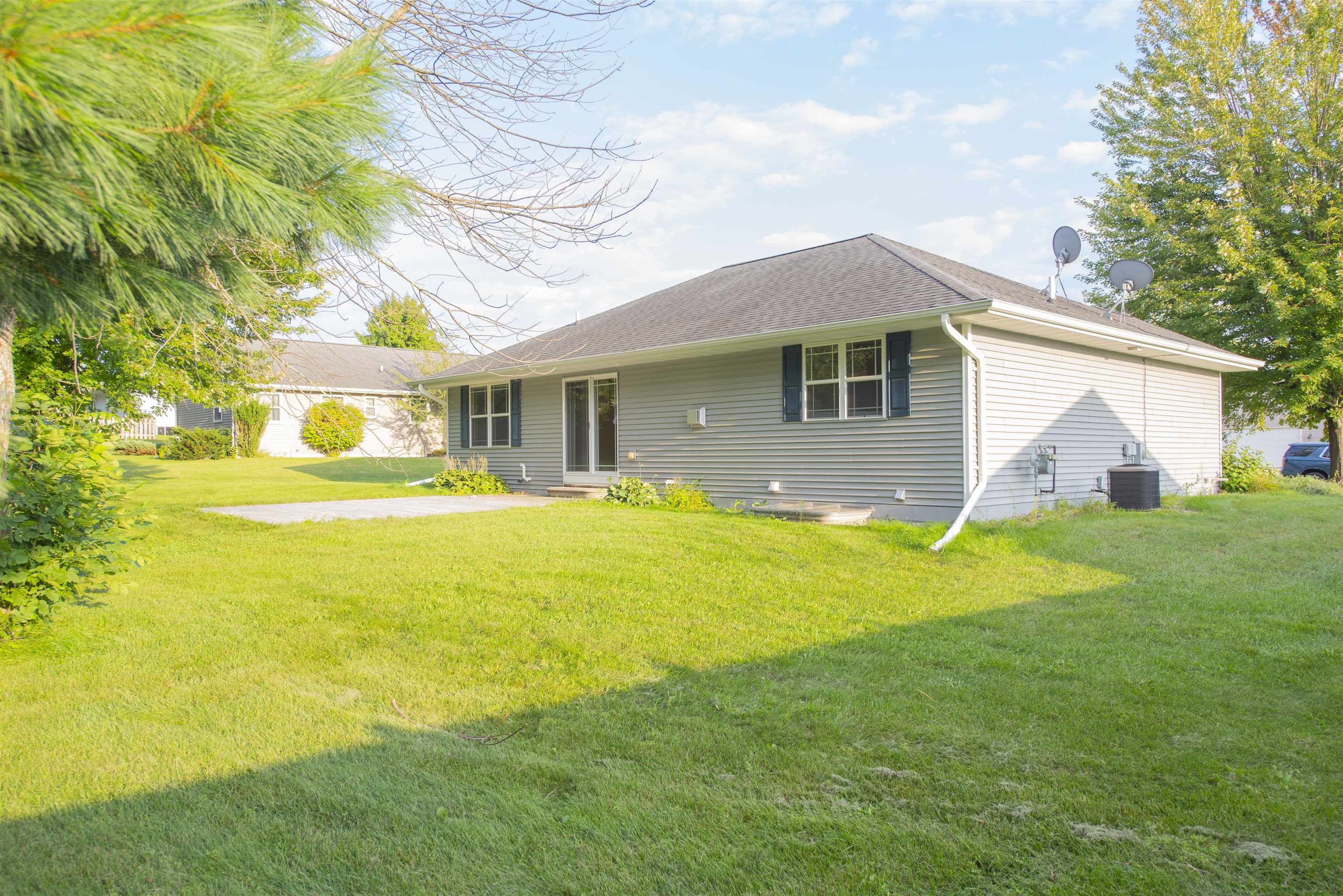 420 RED TAIL DRIVE, Amherst, Wisconsin 54406, 5 Bedrooms Bedrooms, ,3 BathroomsBathrooms,Residential,For Sale,420 RED TAIL DRIVE,22604247