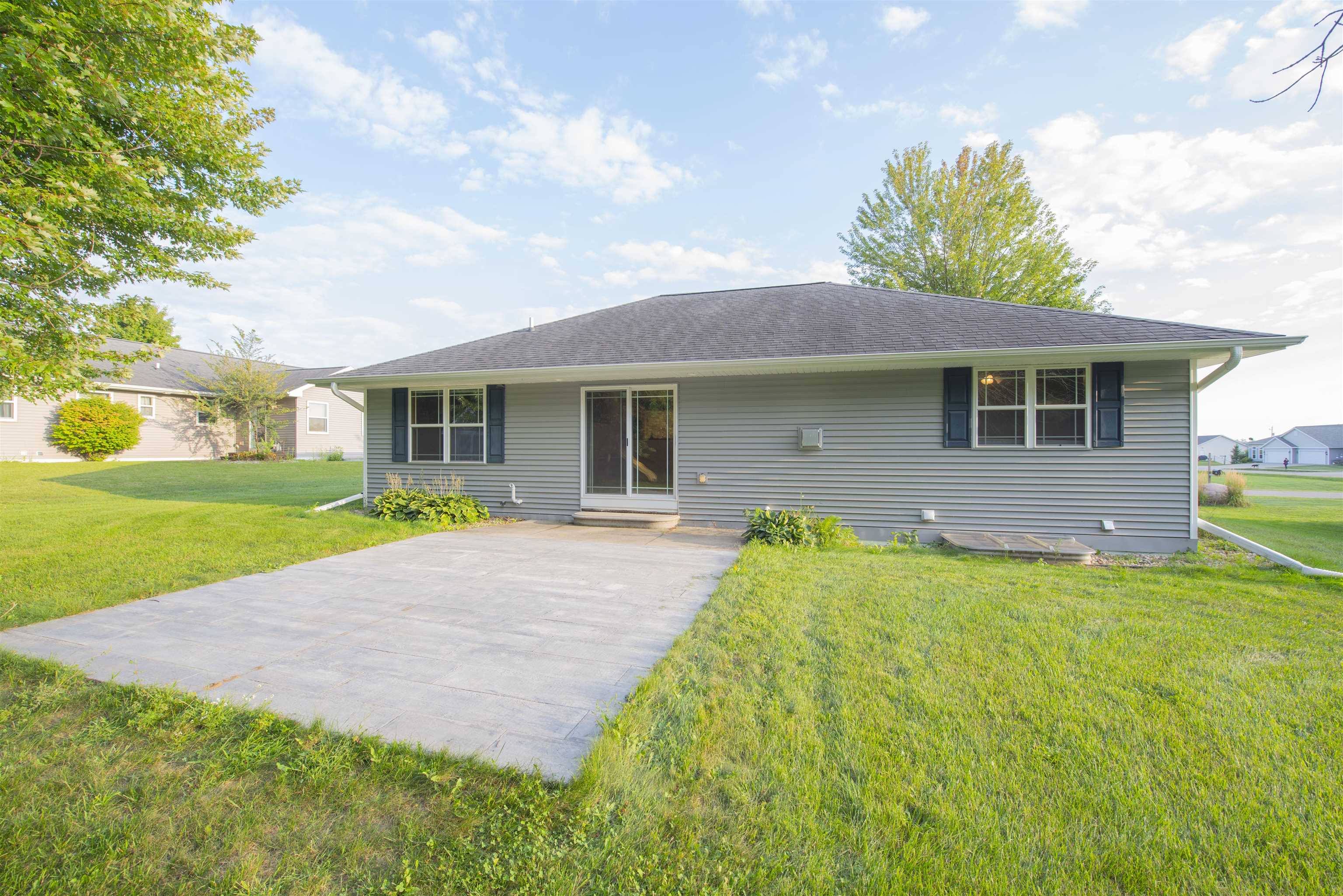 420 RED TAIL DRIVE, Amherst, Wisconsin 54406, 5 Bedrooms Bedrooms, ,3 BathroomsBathrooms,Residential,For Sale,420 RED TAIL DRIVE,22604247
