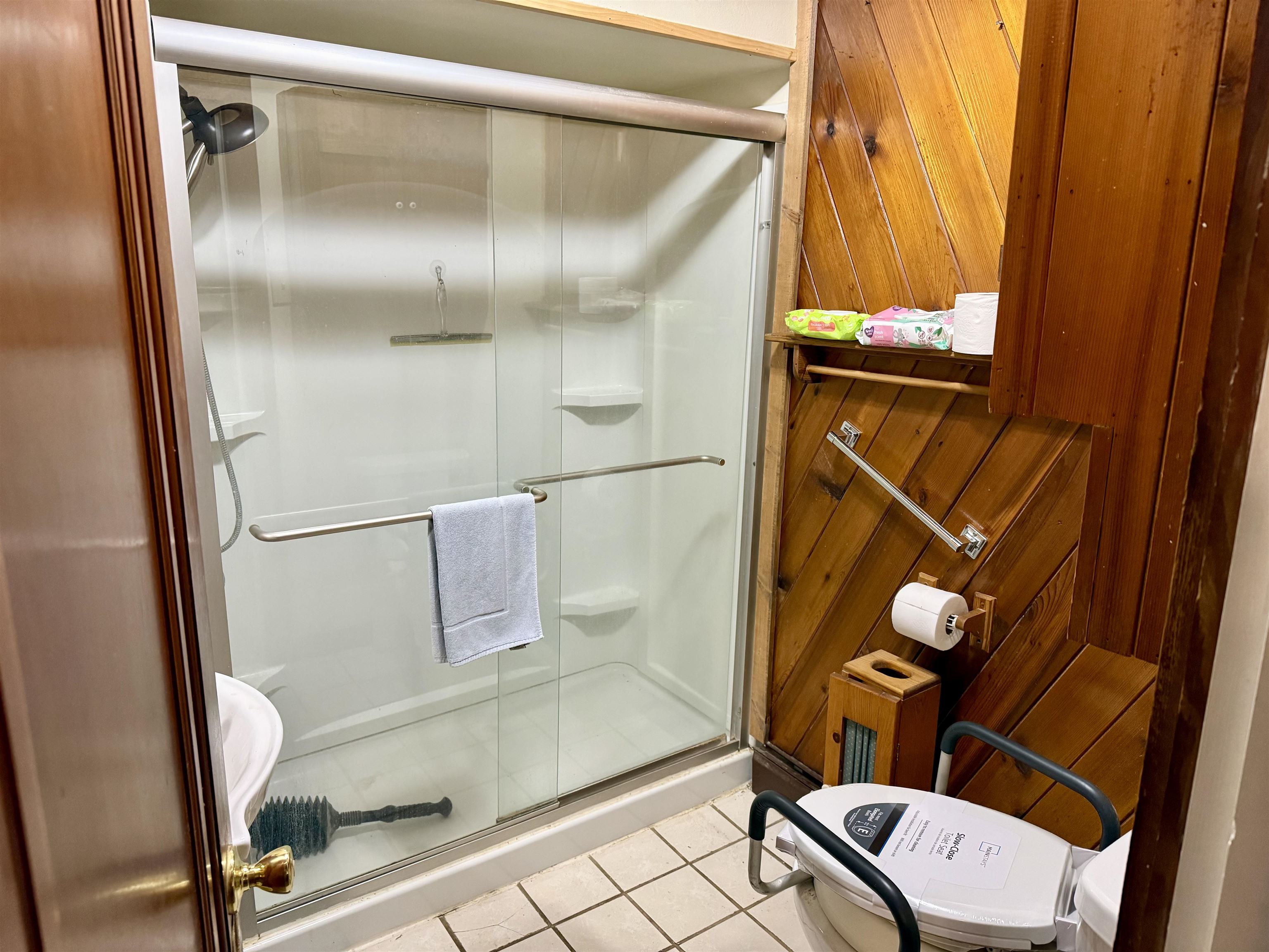 676 LAKE AVENUE SOUTH, Phillips, Wisconsin 54555, 3 Bedrooms Bedrooms, ,1 BathroomBathrooms,Residential,For Sale,676 LAKE AVENUE SOUTH,22604250