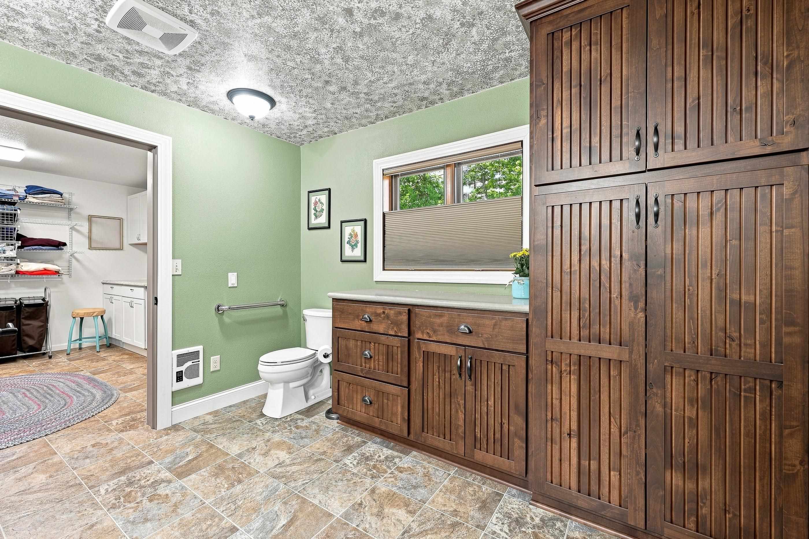 911 TAYLOR ROAD, Amherst Junction, Wisconsin 54407, 2 Bedrooms Bedrooms, ,2 BathroomsBathrooms,Residential,For Sale,911 TAYLOR ROAD,22604252