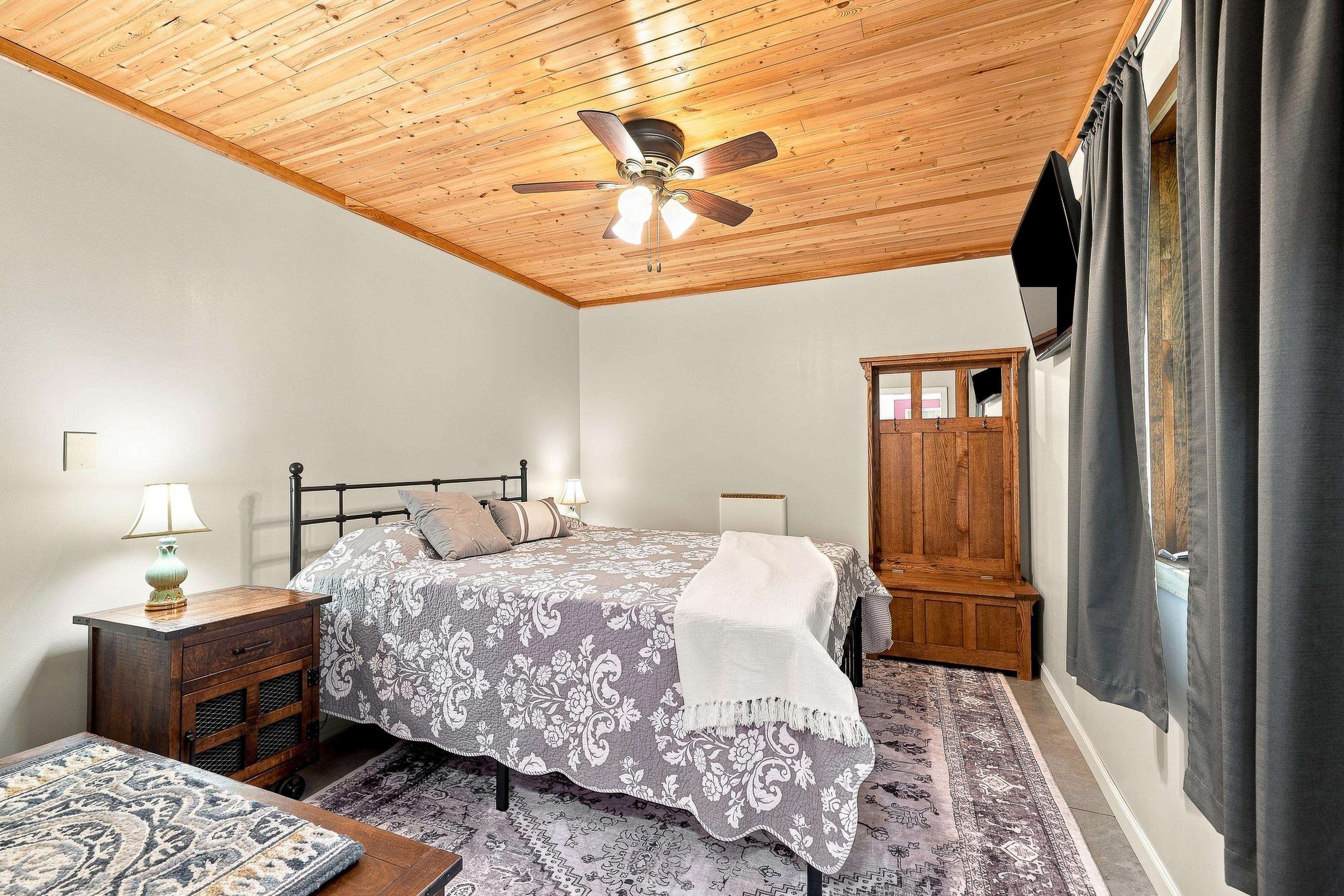 911 TAYLOR ROAD, Amherst Junction, Wisconsin 54407, 2 Bedrooms Bedrooms, ,2 BathroomsBathrooms,Residential,For Sale,911 TAYLOR ROAD,22604252