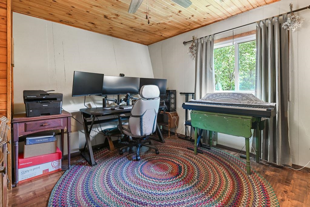 N2175 GREENWOOD ROAD, New London, Wisconsin 54961, 4 Bedrooms Bedrooms, ,3 BathroomsBathrooms,Residential,For Sale,N2175 GREENWOOD ROAD,22604255