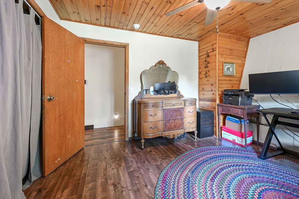 N2175 GREENWOOD ROAD, New London, Wisconsin 54961, 4 Bedrooms Bedrooms, ,3 BathroomsBathrooms,Residential,For Sale,N2175 GREENWOOD ROAD,22604255