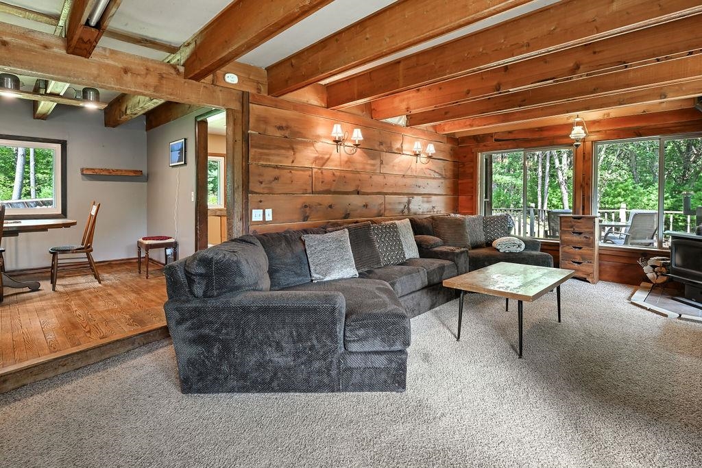 N2175 GREENWOOD ROAD, New London, Wisconsin 54961, 4 Bedrooms Bedrooms, ,3 BathroomsBathrooms,Residential,For Sale,N2175 GREENWOOD ROAD,22604255
