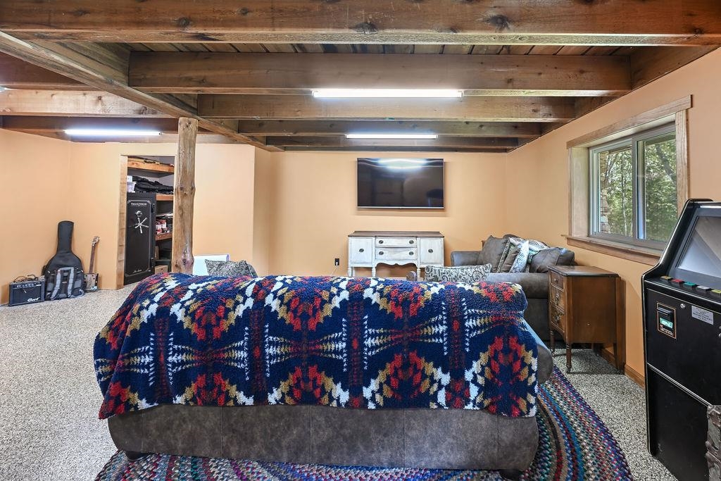 N2175 GREENWOOD ROAD, New London, Wisconsin 54961, 4 Bedrooms Bedrooms, ,3 BathroomsBathrooms,Residential,For Sale,N2175 GREENWOOD ROAD,22604255