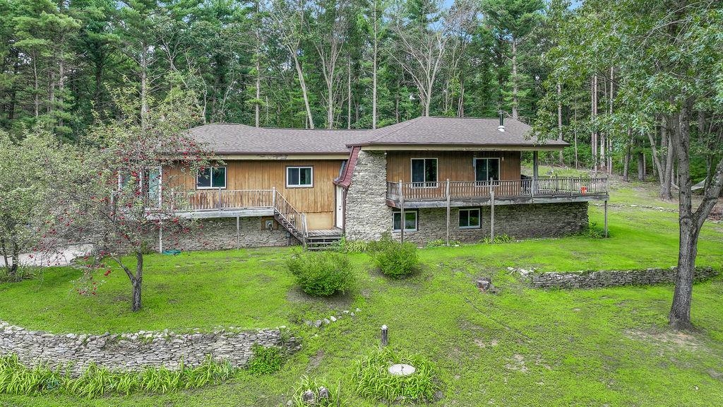 N2175 GREENWOOD ROAD, New London, Wisconsin 54961, 4 Bedrooms Bedrooms, ,3 BathroomsBathrooms,Residential,For Sale,N2175 GREENWOOD ROAD,22604255