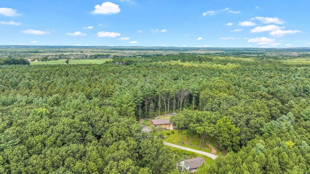 N2175 GREENWOOD ROAD, New London, Wisconsin 54961, 4 Bedrooms Bedrooms, ,3 BathroomsBathrooms,Residential,For Sale,N2175 GREENWOOD ROAD,22604255
