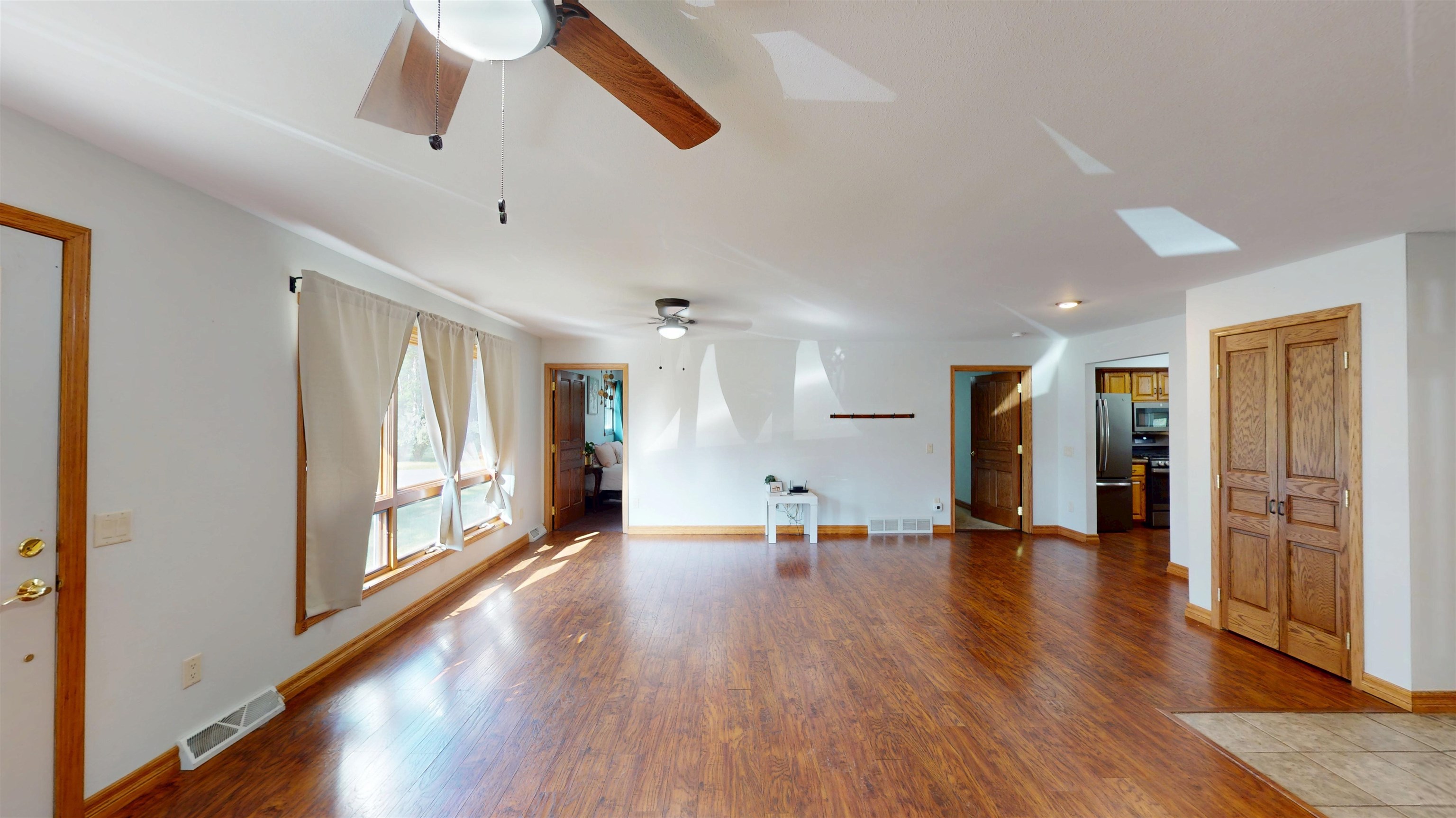 2201 S WALLONNIE DRIVE, Marshfield, Wisconsin 54449, 2 Bedrooms Bedrooms, ,2 BathroomsBathrooms,Residential,For Sale,2201 S WALLONNIE DRIVE,22604262