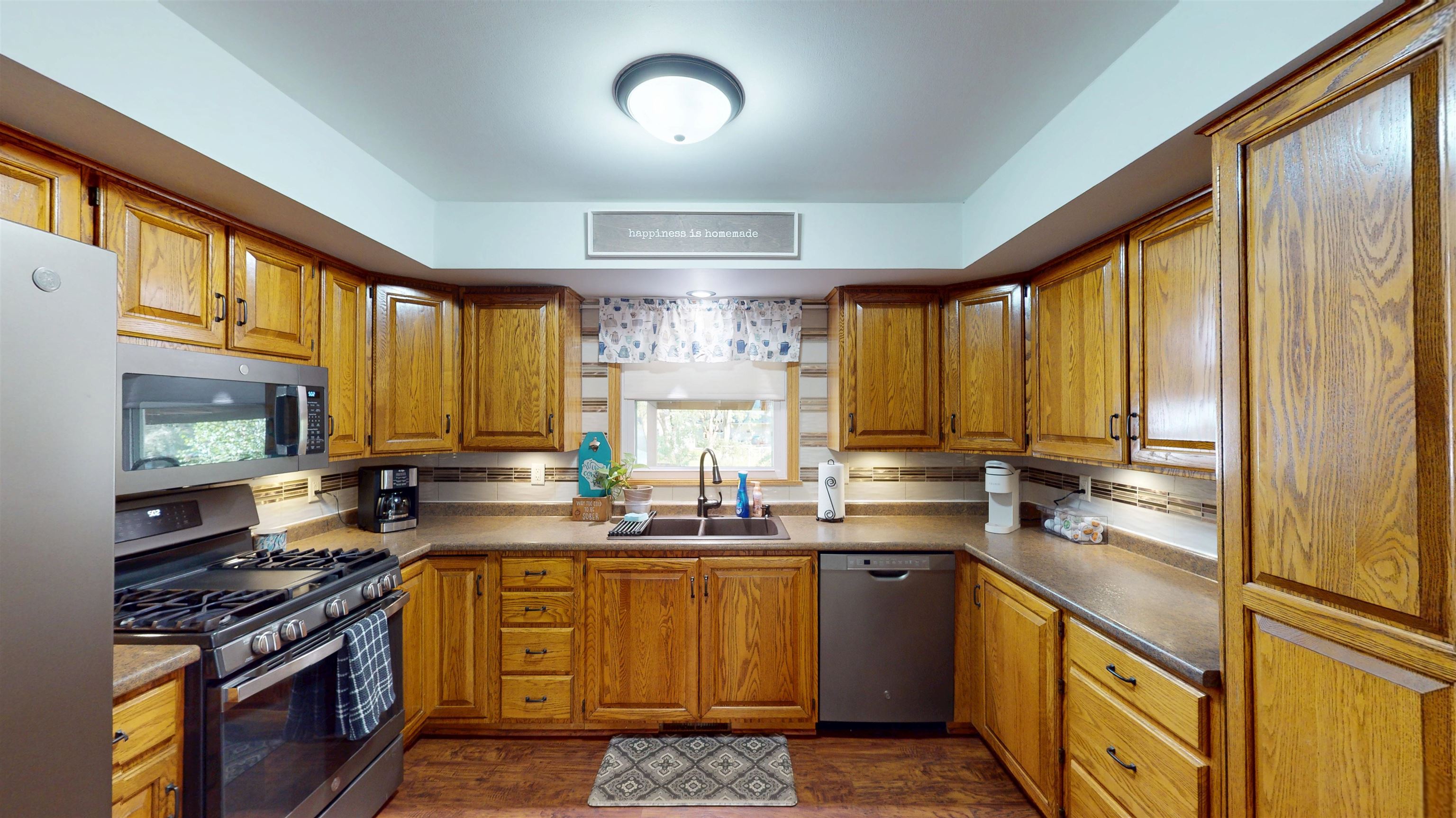 2201 S WALLONNIE DRIVE, Marshfield, Wisconsin 54449, 2 Bedrooms Bedrooms, ,2 BathroomsBathrooms,Residential,For Sale,2201 S WALLONNIE DRIVE,22604262