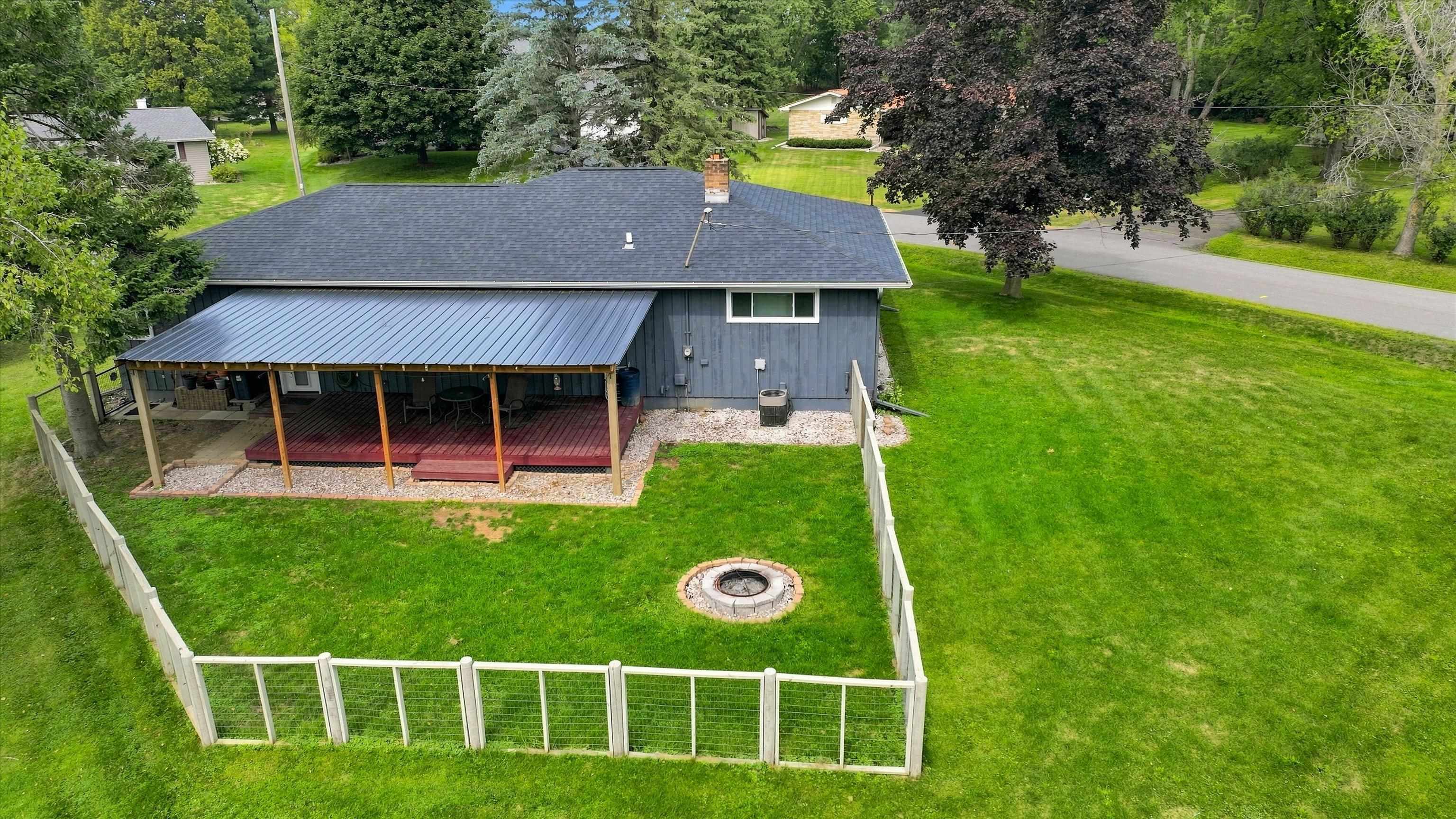 2201 S WALLONNIE DRIVE, Marshfield, Wisconsin 54449, 2 Bedrooms Bedrooms, ,2 BathroomsBathrooms,Residential,For Sale,2201 S WALLONNIE DRIVE,22604262