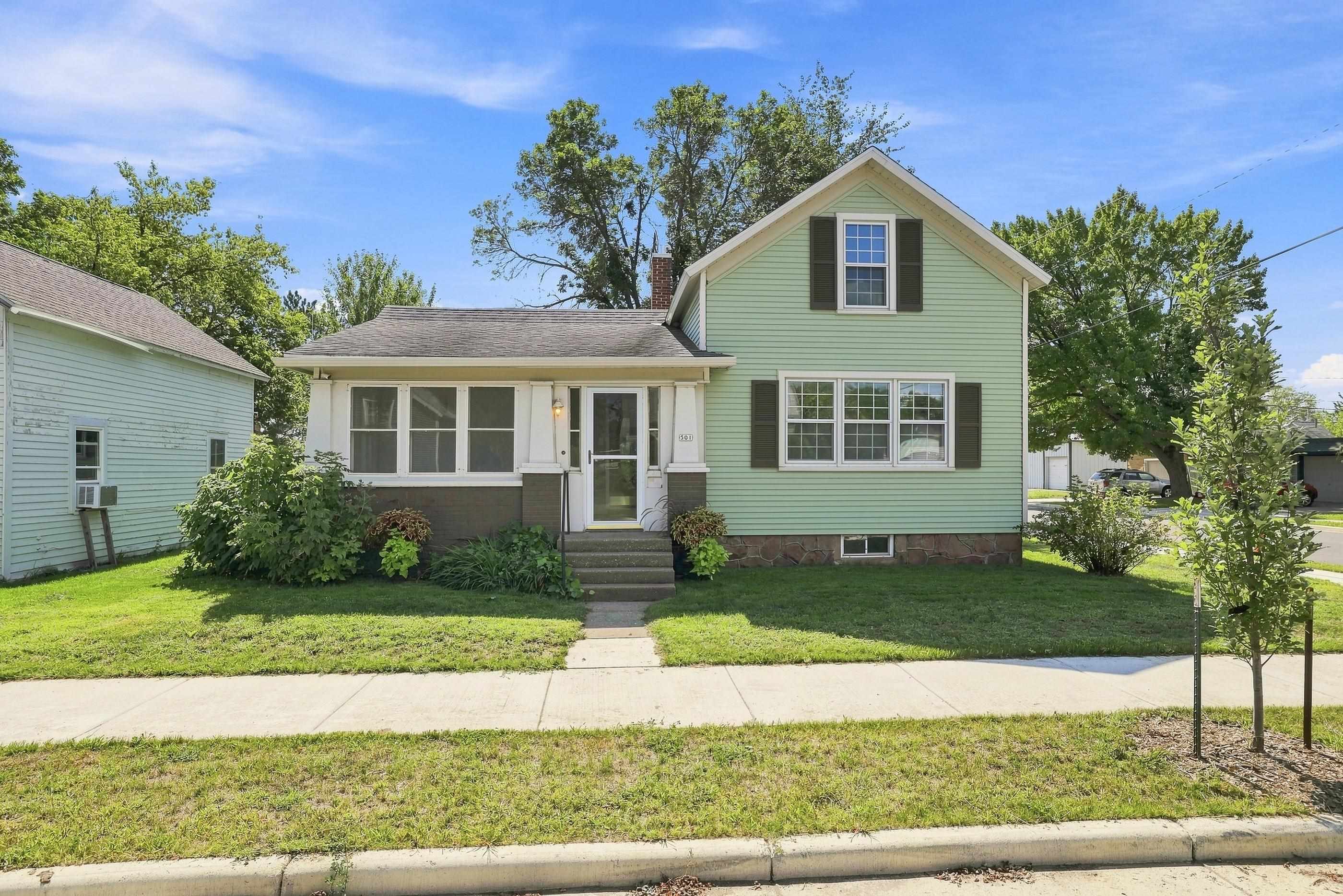 501 WASHINGTON AVENUE, Stevens Point, Wisconsin 54481, 3 Bedrooms Bedrooms, ,2 BathroomsBathrooms,Residential,For Sale,501 WASHINGTON AVENUE,22604263