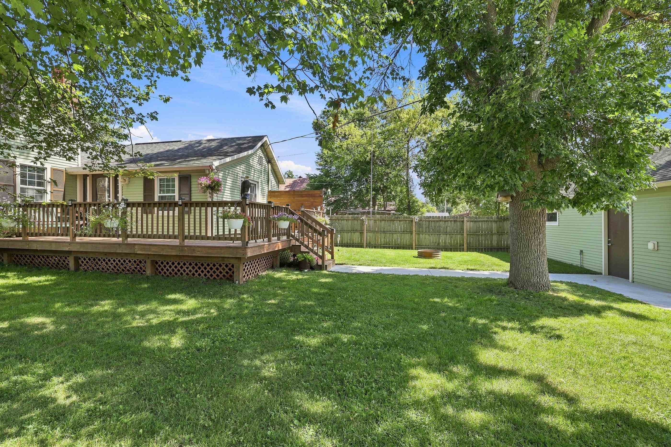 501 WASHINGTON AVENUE, Stevens Point, Wisconsin 54481, 3 Bedrooms Bedrooms, ,2 BathroomsBathrooms,Residential,For Sale,501 WASHINGTON AVENUE,22604263
