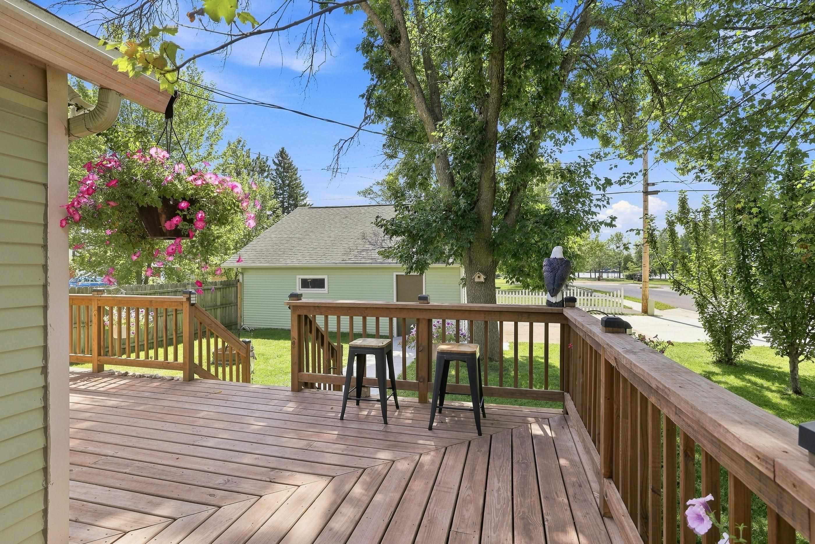 501 WASHINGTON AVENUE, Stevens Point, Wisconsin 54481, 3 Bedrooms Bedrooms, ,2 BathroomsBathrooms,Residential,For Sale,501 WASHINGTON AVENUE,22604263