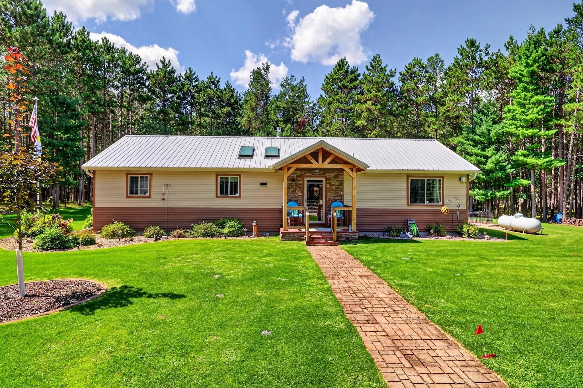 237 9TH AVENUE, Nekoosa, Wisconsin 54457, 3 Bedrooms Bedrooms, ,2 BathroomsBathrooms,Residential,For Sale,237 9TH AVENUE,22604271
