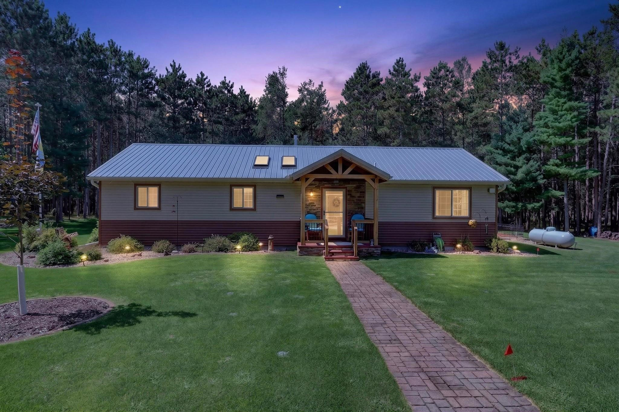 237 9TH AVENUE, Nekoosa, Wisconsin 54457, 3 Bedrooms Bedrooms, ,2 BathroomsBathrooms,Residential,For Sale,237 9TH AVENUE,22604271
