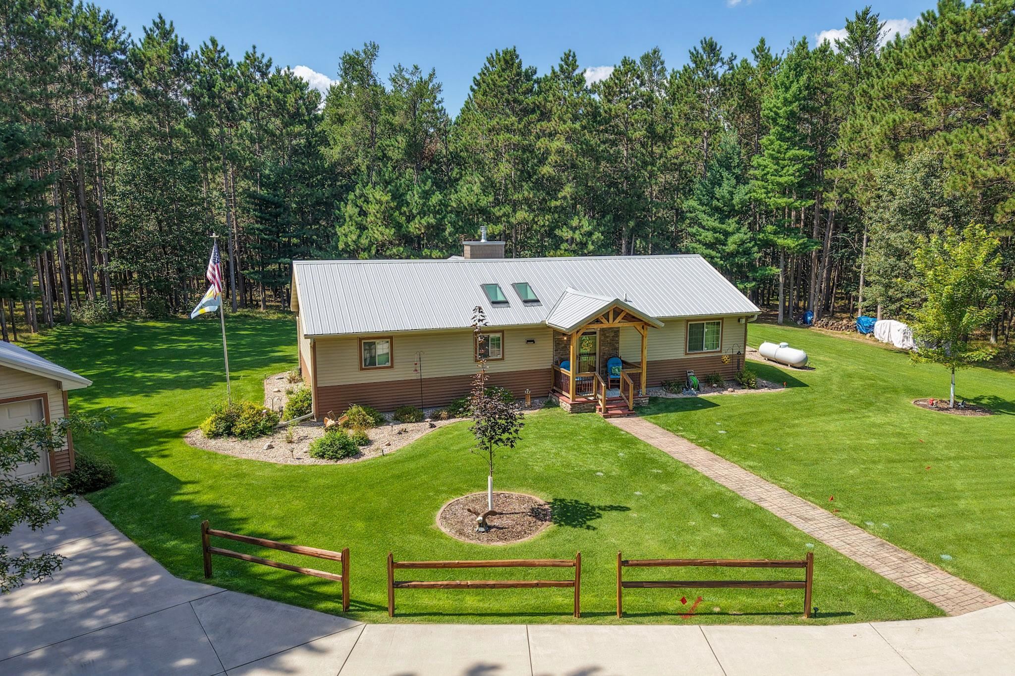 237 9TH AVENUE, Nekoosa, Wisconsin 54457, 3 Bedrooms Bedrooms, ,2 BathroomsBathrooms,Residential,For Sale,237 9TH AVENUE,22604271