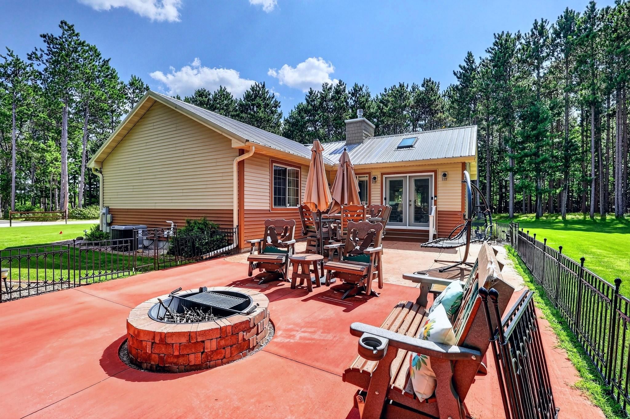 237 9TH AVENUE, Nekoosa, Wisconsin 54457, 3 Bedrooms Bedrooms, ,2 BathroomsBathrooms,Residential,For Sale,237 9TH AVENUE,22604271