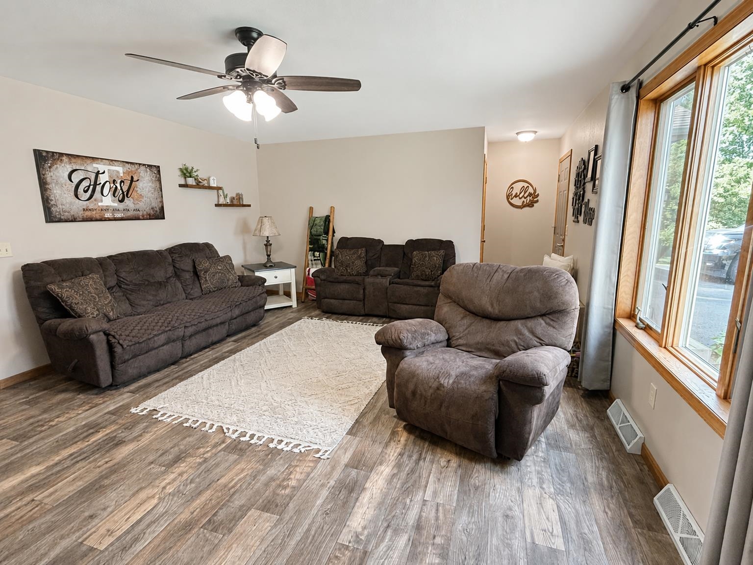 600 W 11TH STREET, Marshfield, Wisconsin 54449, 3 Bedrooms Bedrooms, ,2 BathroomsBathrooms,Residential,For Sale,600 W 11TH STREET,22604272