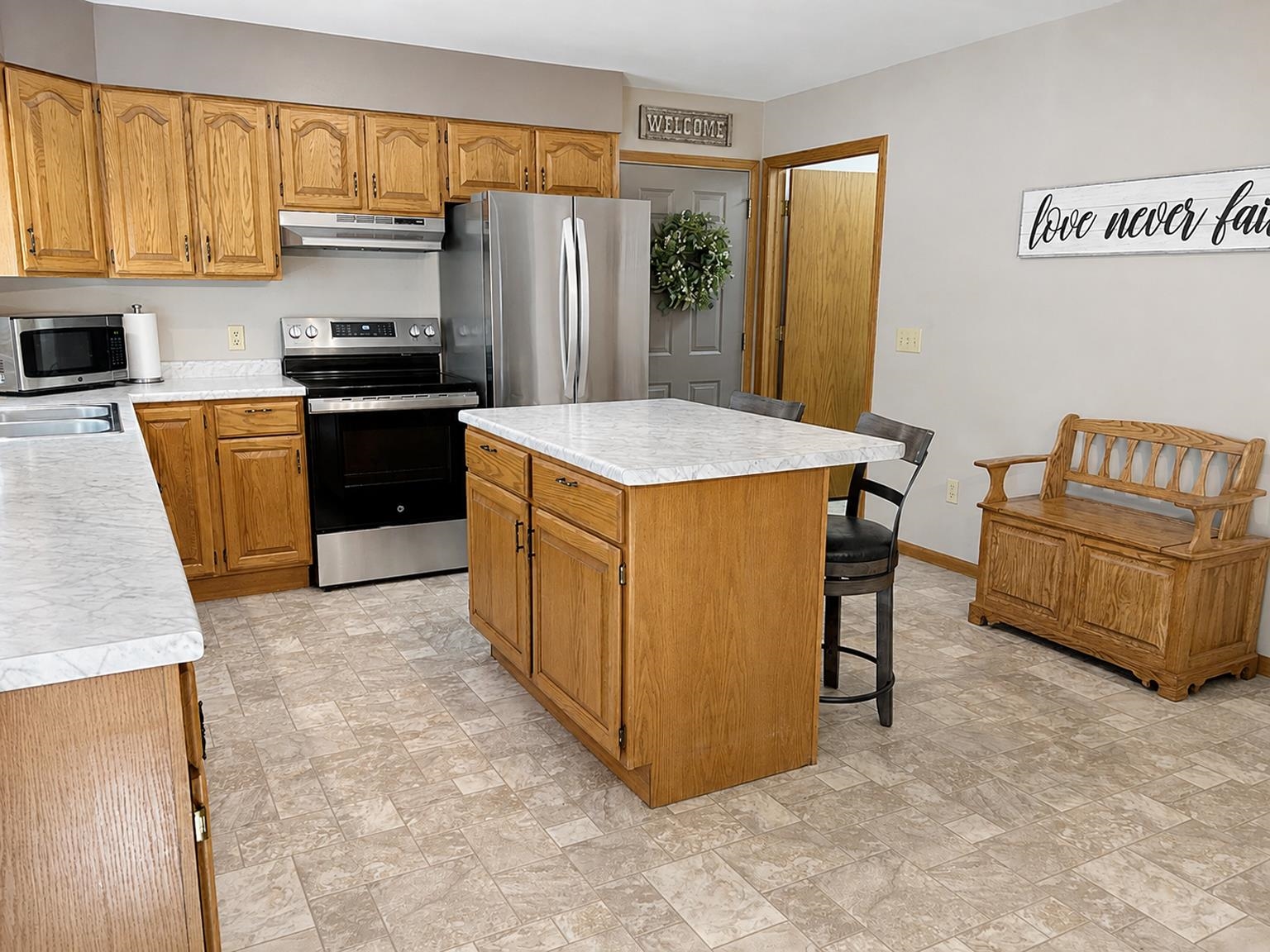 600 W 11TH STREET, Marshfield, Wisconsin 54449, 3 Bedrooms Bedrooms, ,2 BathroomsBathrooms,Residential,For Sale,600 W 11TH STREET,22604272