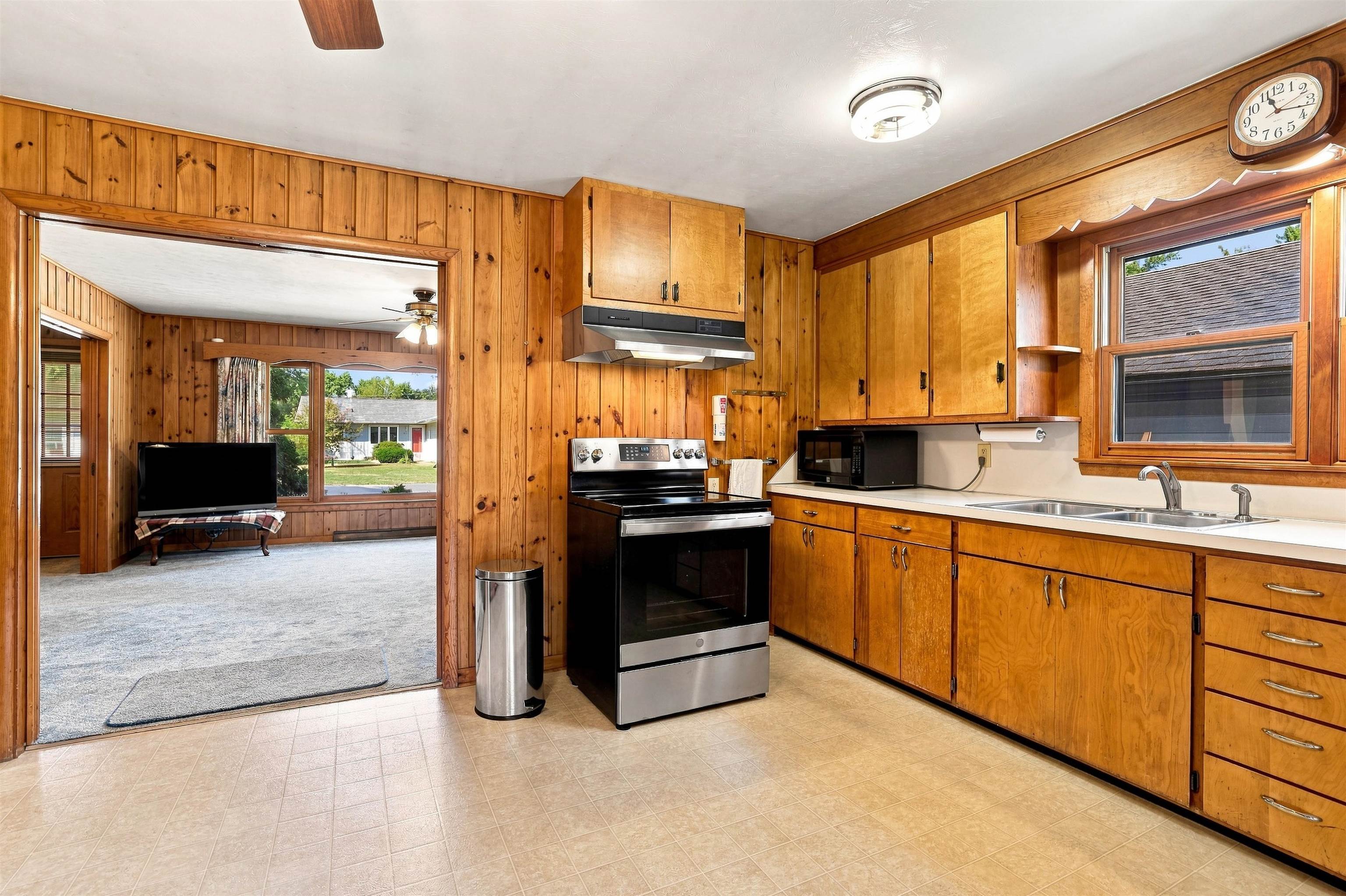330 19TH STREET N, Wisconsin Rapids, Wisconsin 54494, 2 Bedrooms Bedrooms, ,1 BathroomBathrooms,Residential,For Sale,330 19TH STREET N,22604273