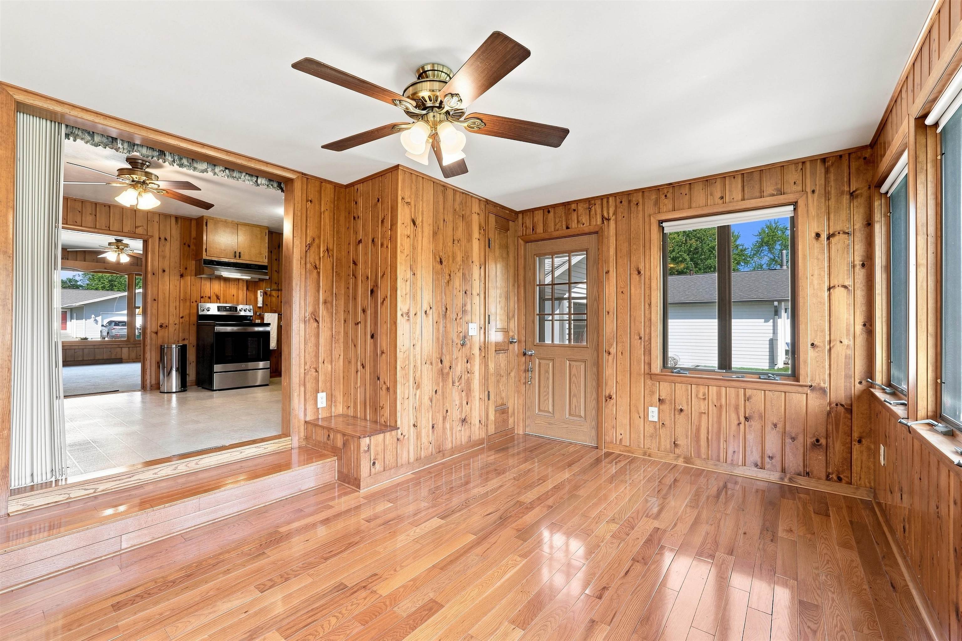 330 19TH STREET N, Wisconsin Rapids, Wisconsin 54494, 2 Bedrooms Bedrooms, ,1 BathroomBathrooms,Residential,For Sale,330 19TH STREET N,22604273