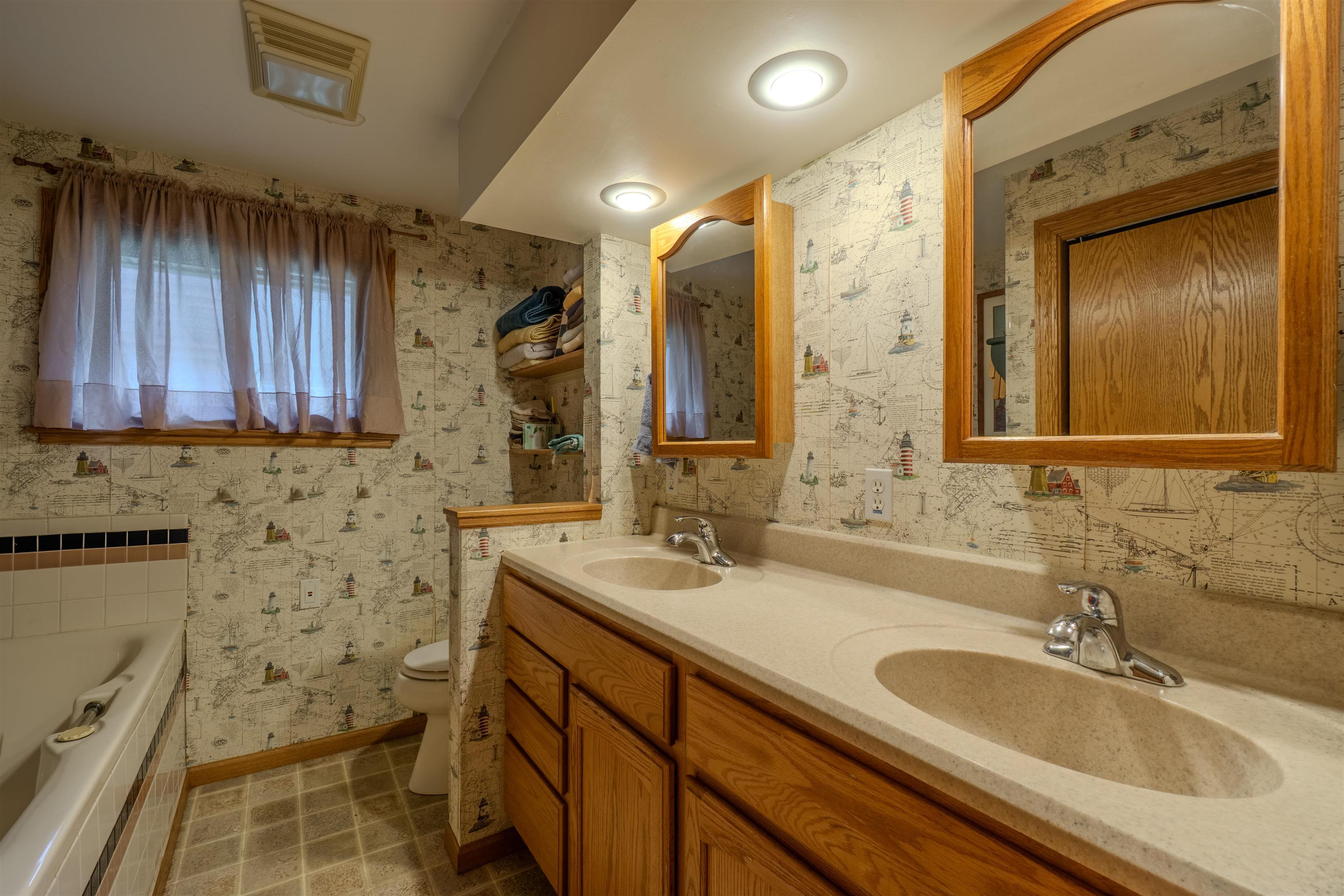 223815 E LAKESHORE DRIVE, Wausau, Wisconsin 54401, 3 Bedrooms Bedrooms, ,3 BathroomsBathrooms,Residential,For Sale,223815 E LAKESHORE DRIVE,22604274