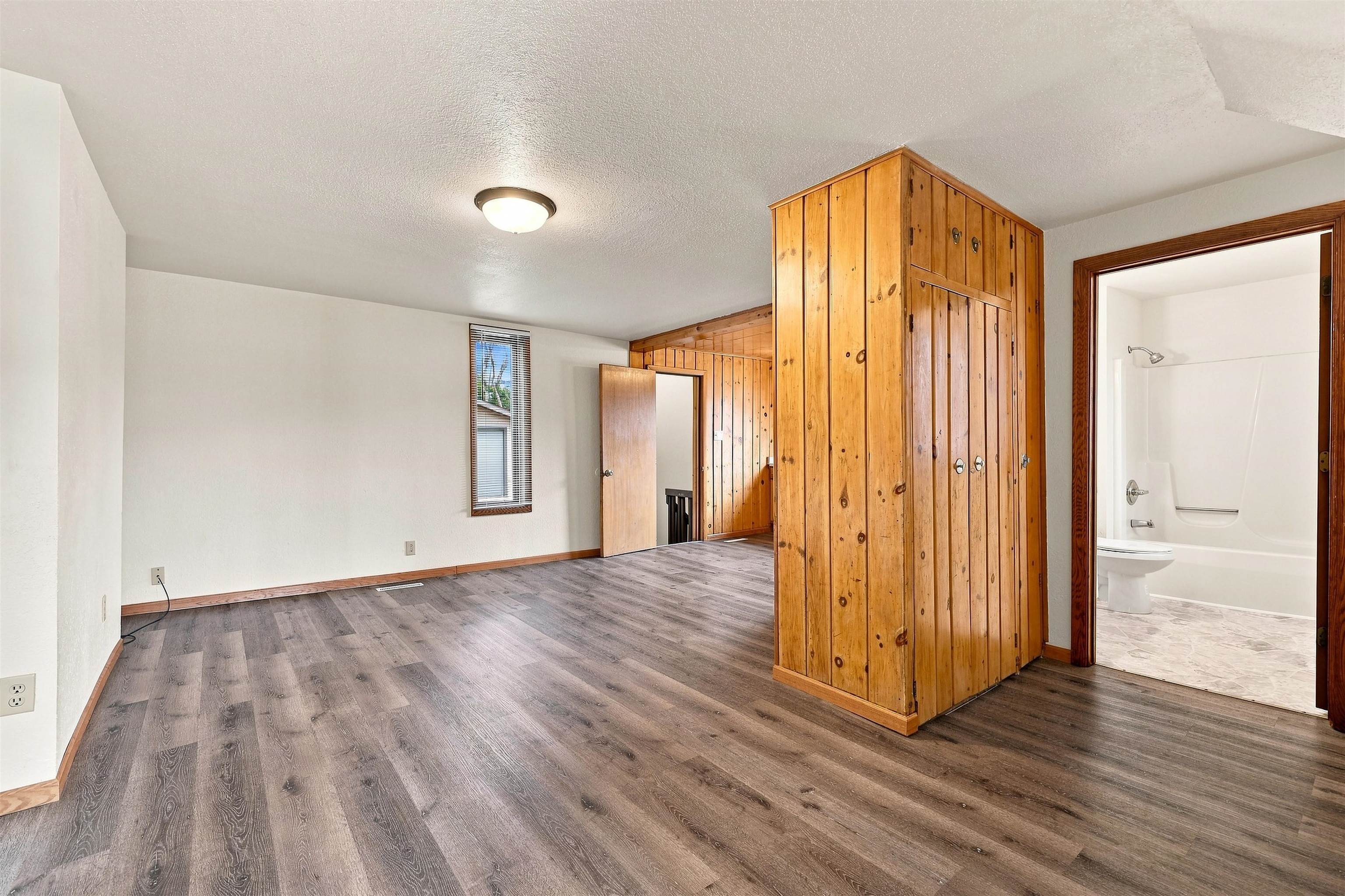 2165 PRAIRIE STREET, Stevens Point, Wisconsin 54481, 6 Bedrooms Bedrooms, ,2 BathroomsBathrooms,Residential,For Sale,2165 PRAIRIE STREET,22604279