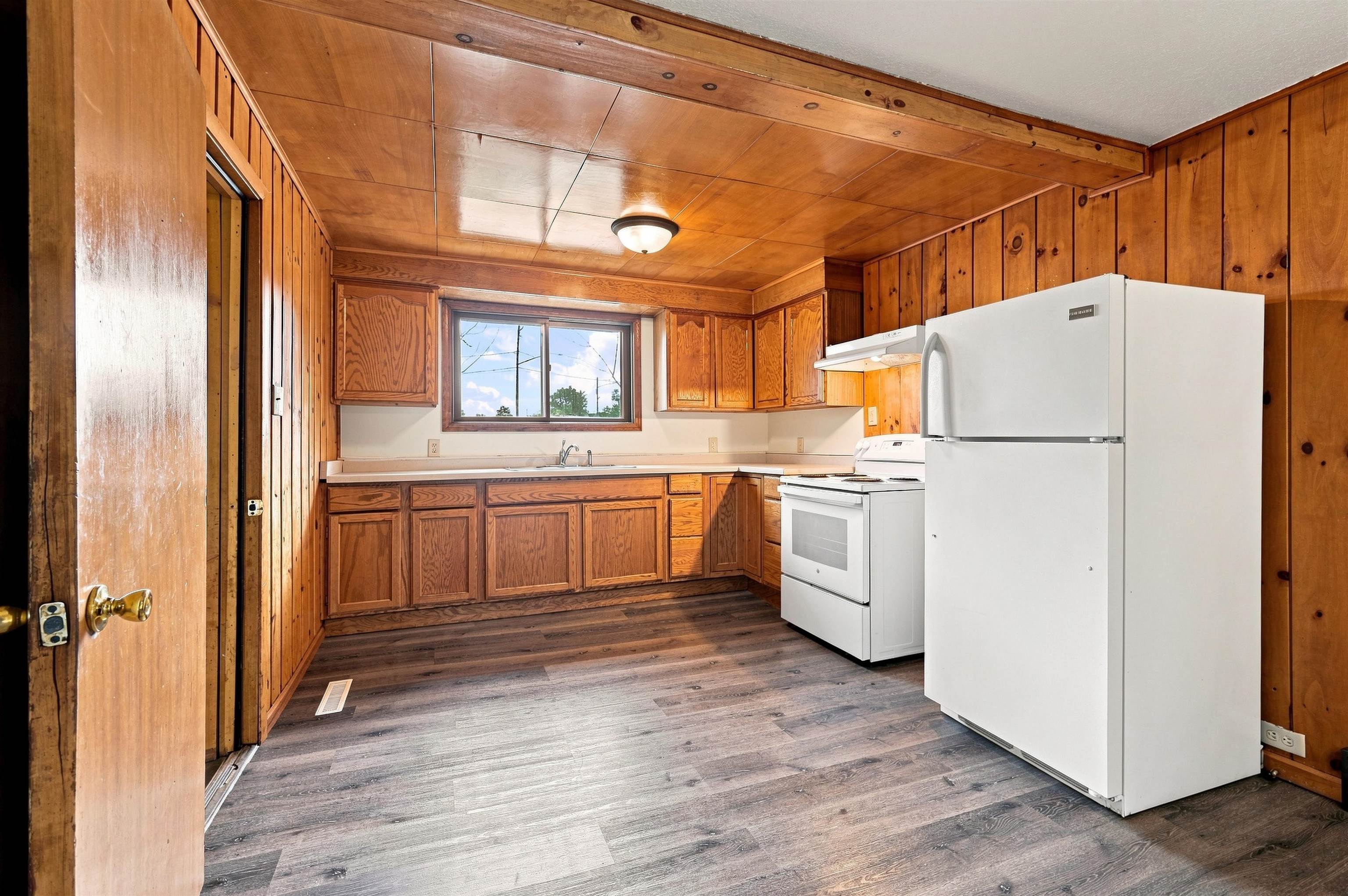 2165 PRAIRIE STREET, Stevens Point, Wisconsin 54481, 6 Bedrooms Bedrooms, ,2 BathroomsBathrooms,Residential,For Sale,2165 PRAIRIE STREET,22604279
