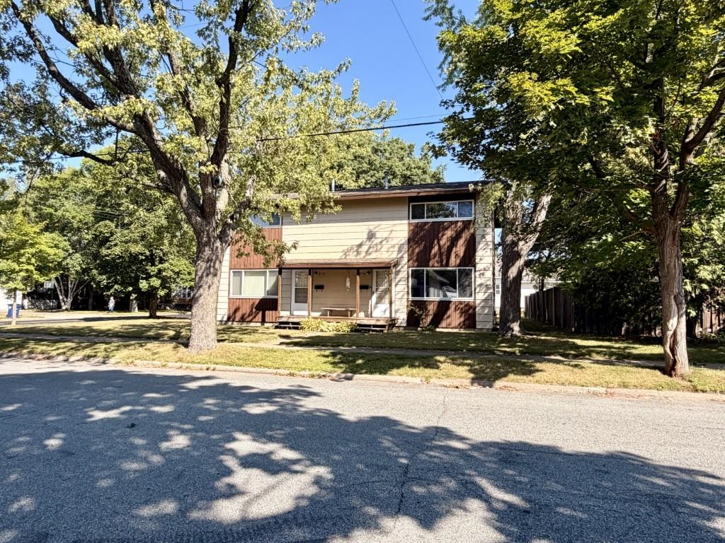 216-218 WESTON AVENUE, Wausau, Wisconsin 54403, 2 Bedrooms Bedrooms, 6 Rooms Rooms,2 BathroomsBathrooms,Multi-family,For Sale,216-218 WESTON AVENUE,22604282