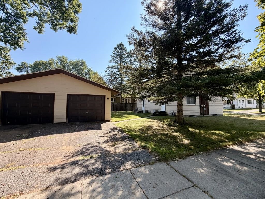 216-218 WESTON AVENUE, Wausau, Wisconsin 54403, 2 Bedrooms Bedrooms, 6 Rooms Rooms,2 BathroomsBathrooms,Multi-family,For Sale,216-218 WESTON AVENUE,22604282
