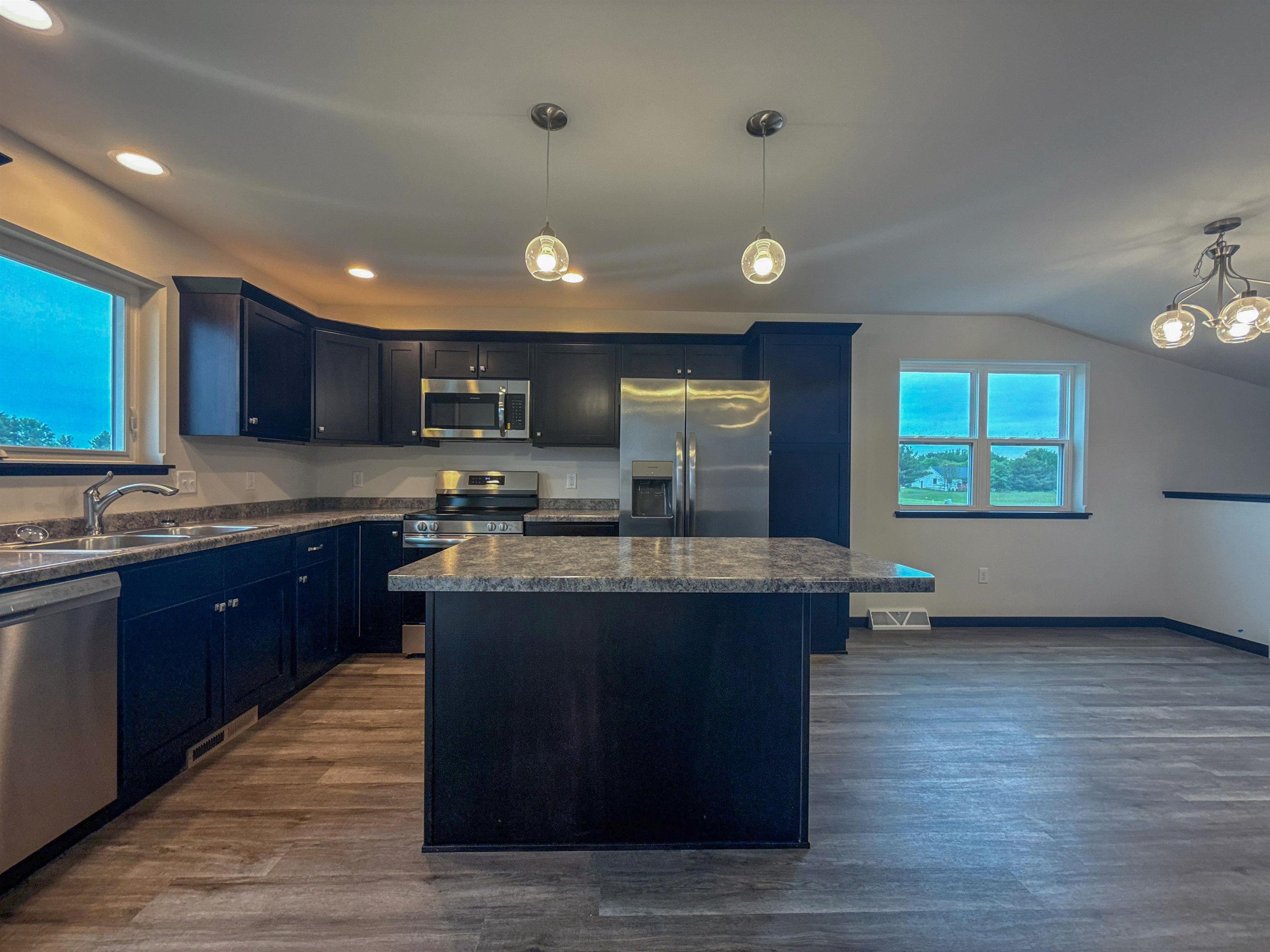 575 STILL WATERS LANE, Plover, Wisconsin 54467, 3 Bedrooms Bedrooms, ,2 BathroomsBathrooms,Residential,For Sale,575 STILL WATERS LANE,22604294