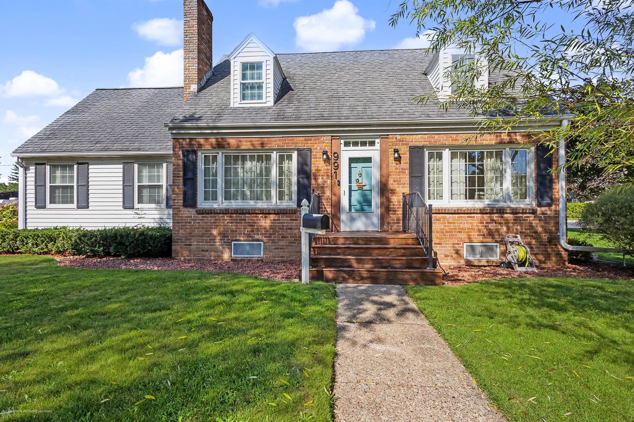 991 WISCONSIN RIVER DRIVE, Port Edwards, Wisconsin 54469, 3 Bedrooms Bedrooms, ,3 BathroomsBathrooms,Residential,For Sale,991 WISCONSIN RIVER DRIVE,22604297