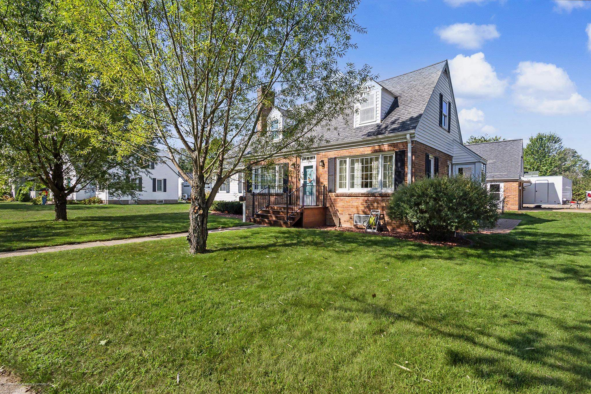 991 WISCONSIN RIVER DRIVE, Port Edwards, Wisconsin 54469, 3 Bedrooms Bedrooms, ,3 BathroomsBathrooms,Residential,For Sale,991 WISCONSIN RIVER DRIVE,22604297