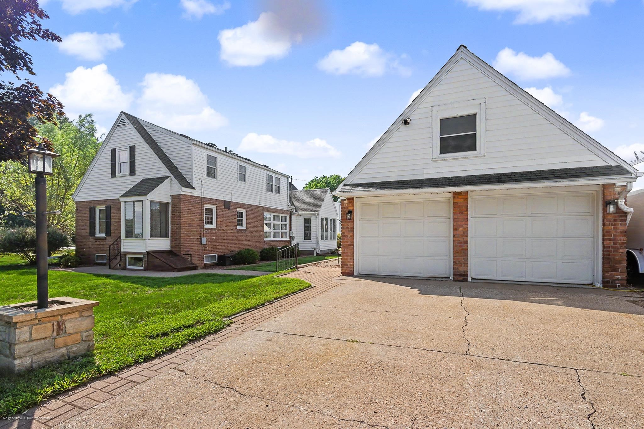 991 WISCONSIN RIVER DRIVE, Port Edwards, Wisconsin 54469, 3 Bedrooms Bedrooms, ,3 BathroomsBathrooms,Residential,For Sale,991 WISCONSIN RIVER DRIVE,22604297