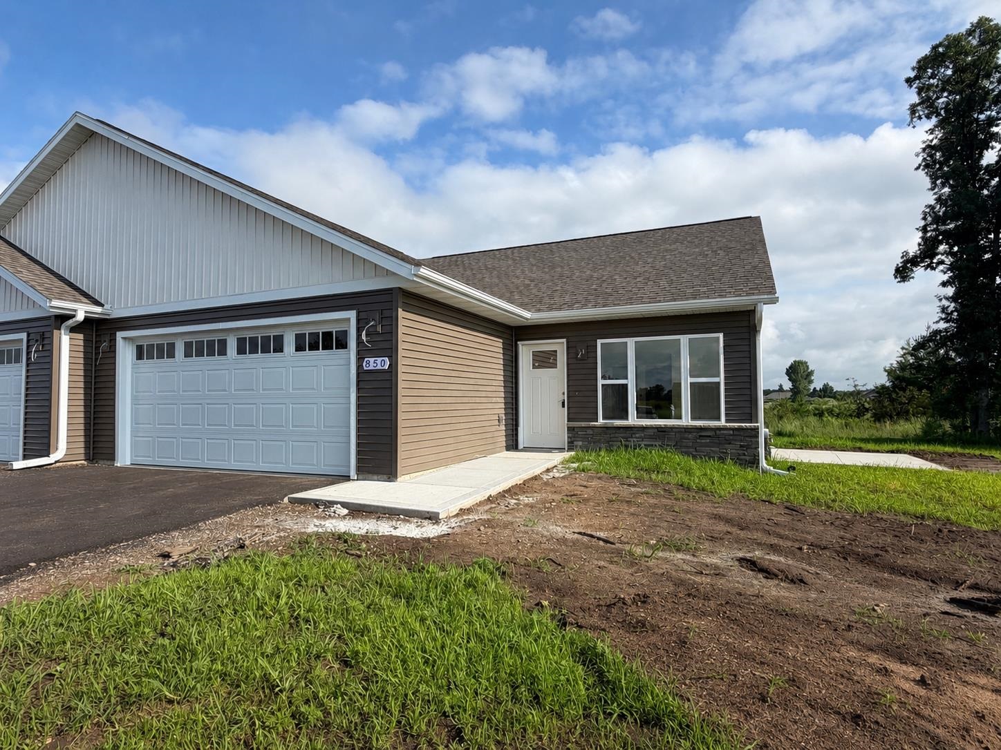 850 MORNING STAR LANE, Plover, Wisconsin 54467, 2 Bedrooms Bedrooms, ,2 BathroomsBathrooms,Residential,For Sale,850 MORNING STAR LANE,22604304