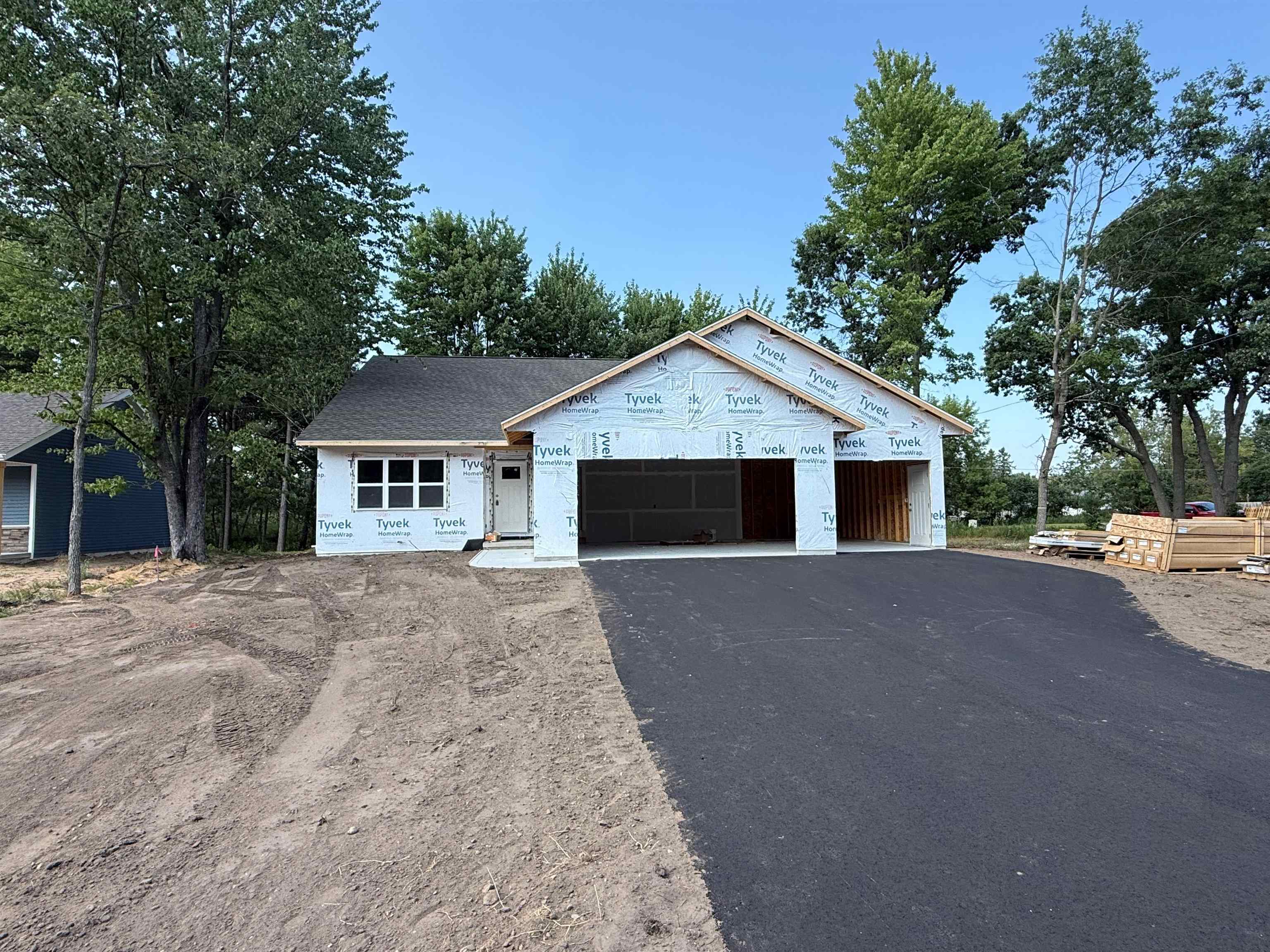 5596 FOREST CREEK ROAD, Stevens Point, Wisconsin 54482, 3 Bedrooms Bedrooms, ,2 BathroomsBathrooms,Residential,For Sale,5596 FOREST CREEK ROAD,22604307