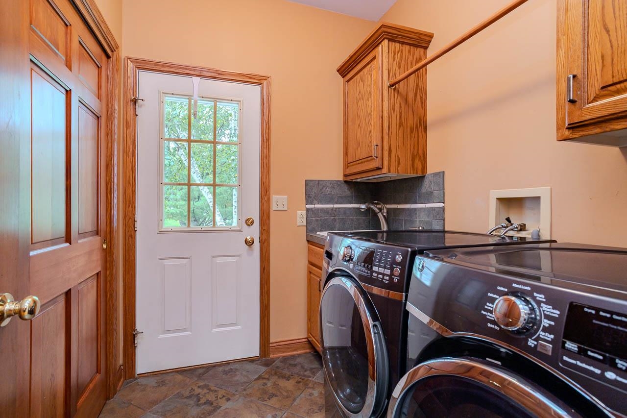 4029 CRESTWOOD DRIVE, Wausau, Wisconsin 54403, 4 Bedrooms Bedrooms, ,3 BathroomsBathrooms,Residential,For Sale,4029 CRESTWOOD DRIVE,22604309
