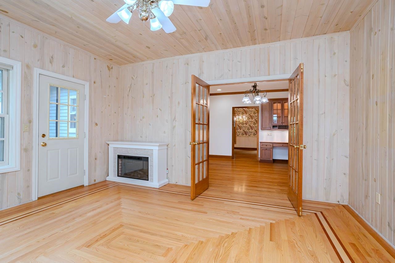 4029 CRESTWOOD DRIVE, Wausau, Wisconsin 54403, 4 Bedrooms Bedrooms, ,3 BathroomsBathrooms,Residential,For Sale,4029 CRESTWOOD DRIVE,22604309
