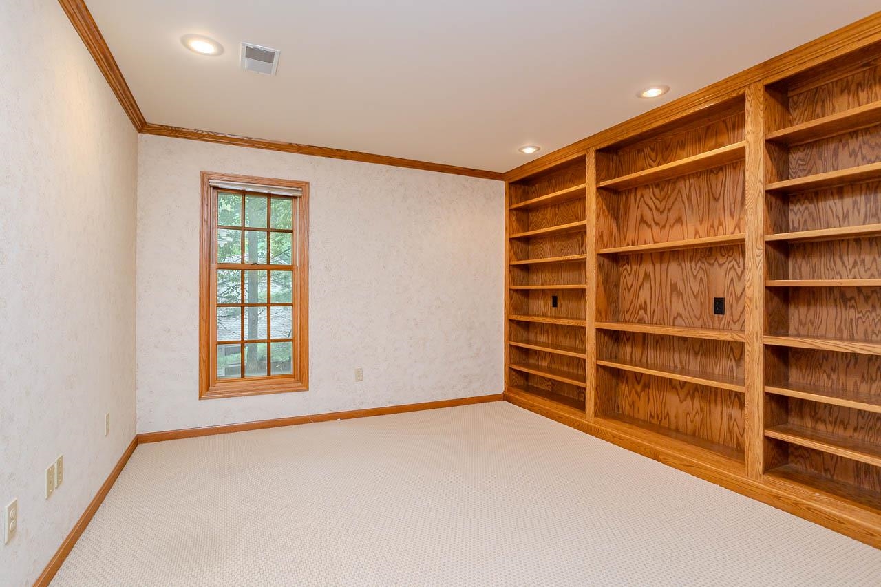 4029 CRESTWOOD DRIVE, Wausau, Wisconsin 54403, 4 Bedrooms Bedrooms, ,3 BathroomsBathrooms,Residential,For Sale,4029 CRESTWOOD DRIVE,22604309