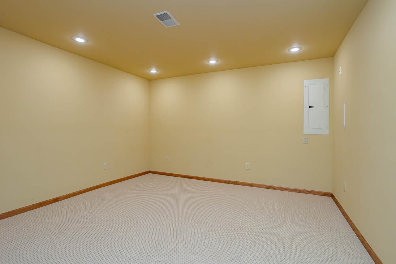 4029 CRESTWOOD DRIVE, Wausau, Wisconsin 54403, 4 Bedrooms Bedrooms, ,3 BathroomsBathrooms,Residential,For Sale,4029 CRESTWOOD DRIVE,22604309